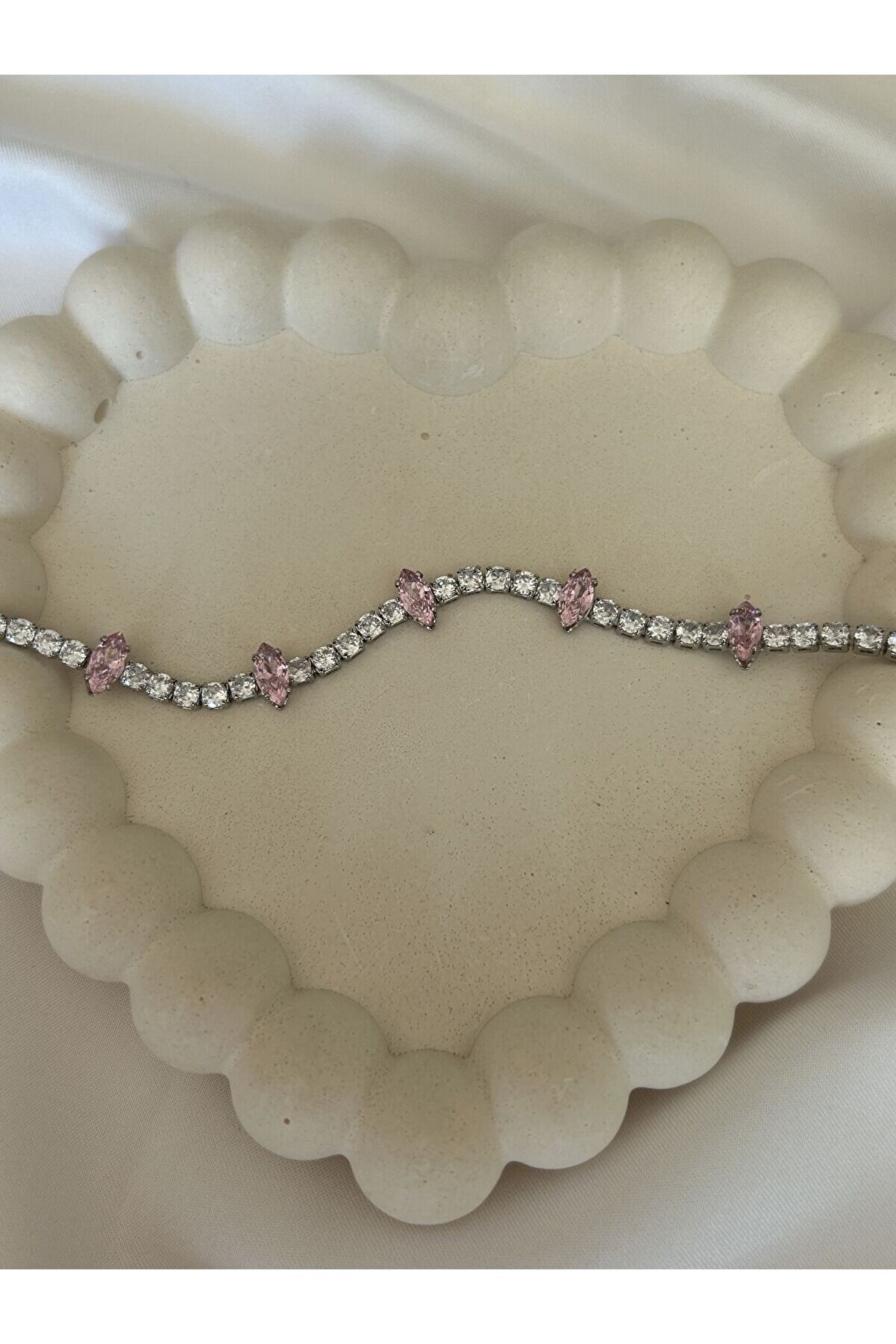 Ateli̇er Emi̇ne Pembe Zi̇rkon Taş Bi̇lekli̇k