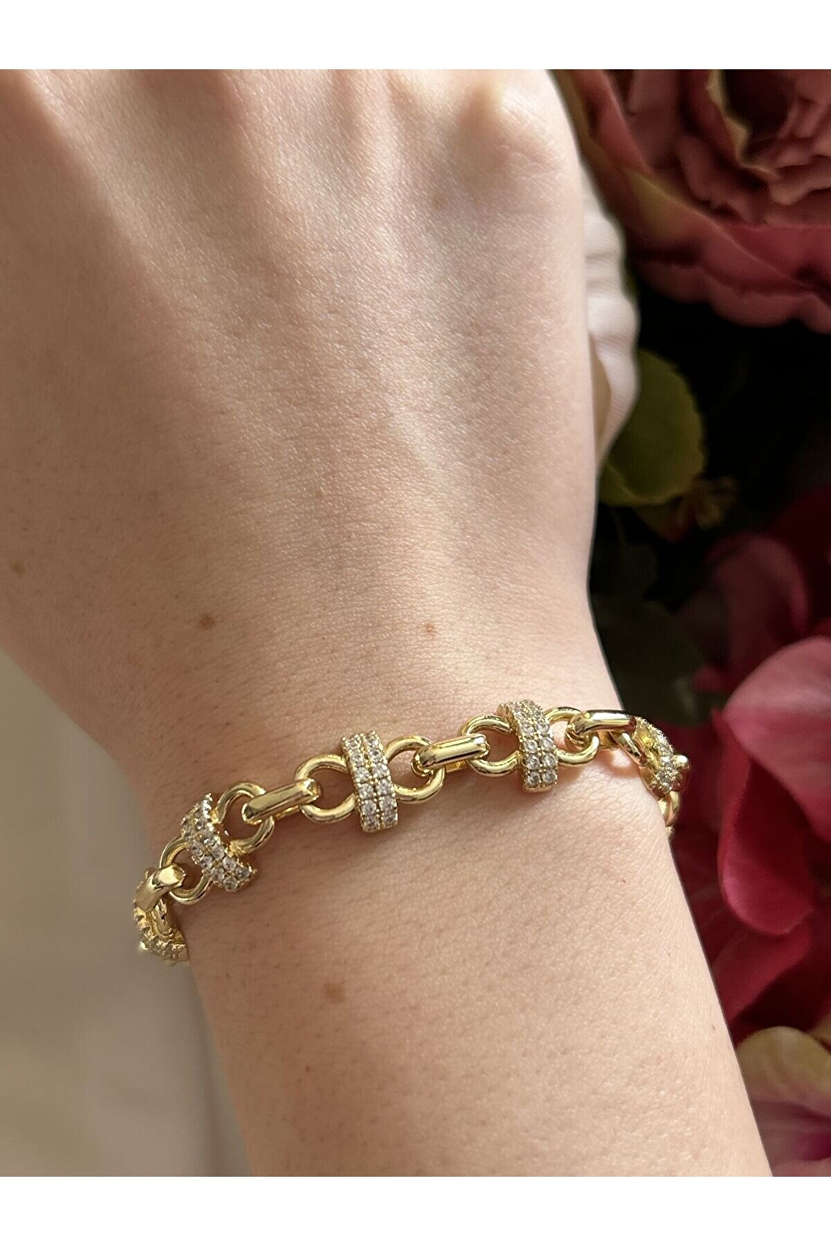 Ateli̇er Emi̇ne Taşlı Düğüm Model Bi̇lekli̇k