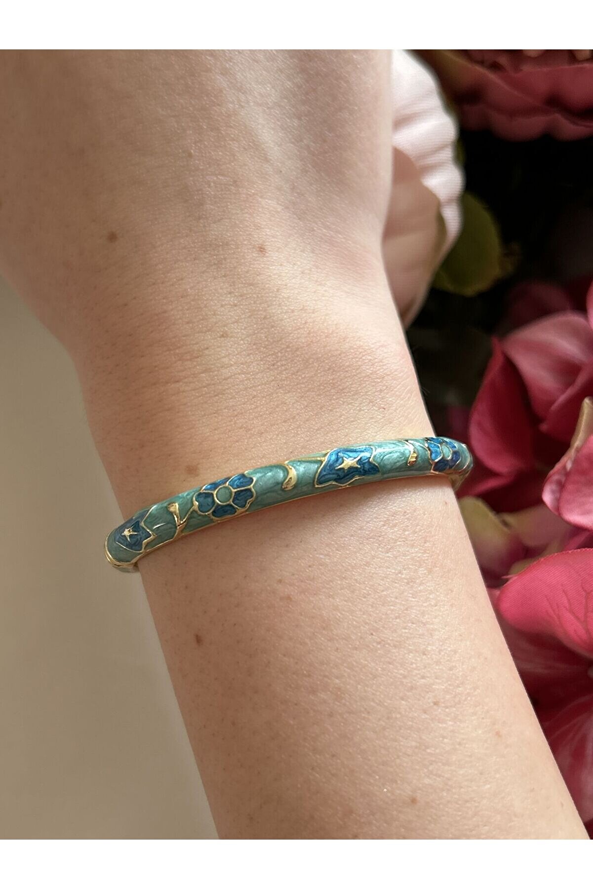 Ateli̇er Emi̇ne Mavi̇ Mi̇neli̇ Kelepçe Bi̇lekli̇k