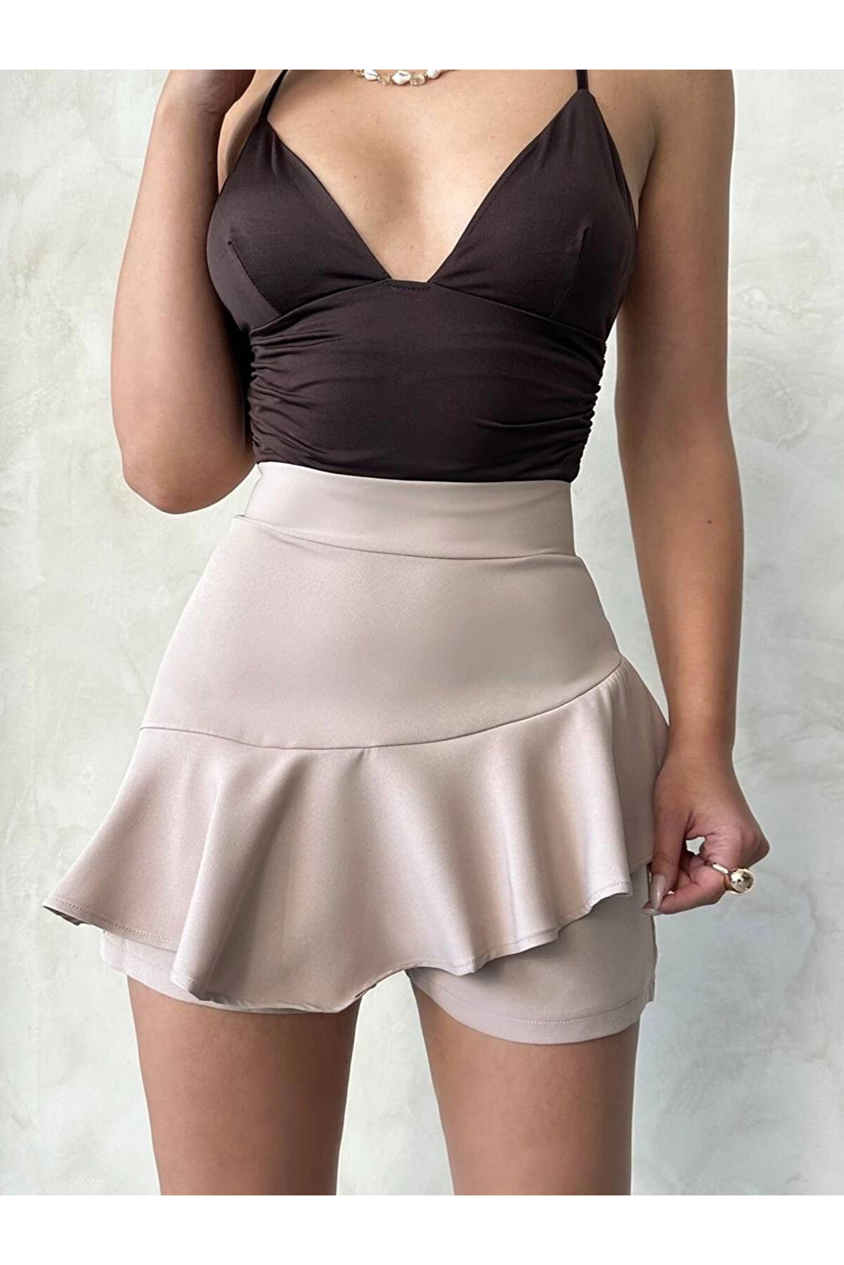 Ymywear Vnlu Fırfırlı Şort Bej S24683