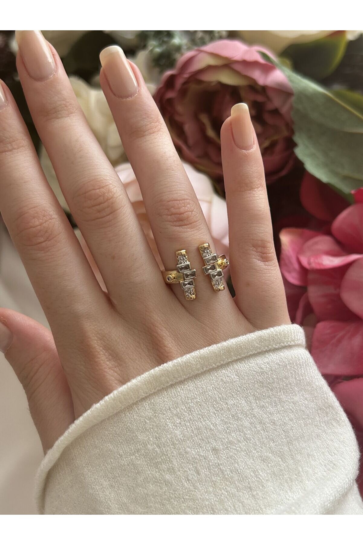 Ateli̇er Emi̇ne Taşlı Asi̇metri̇k Yüzük