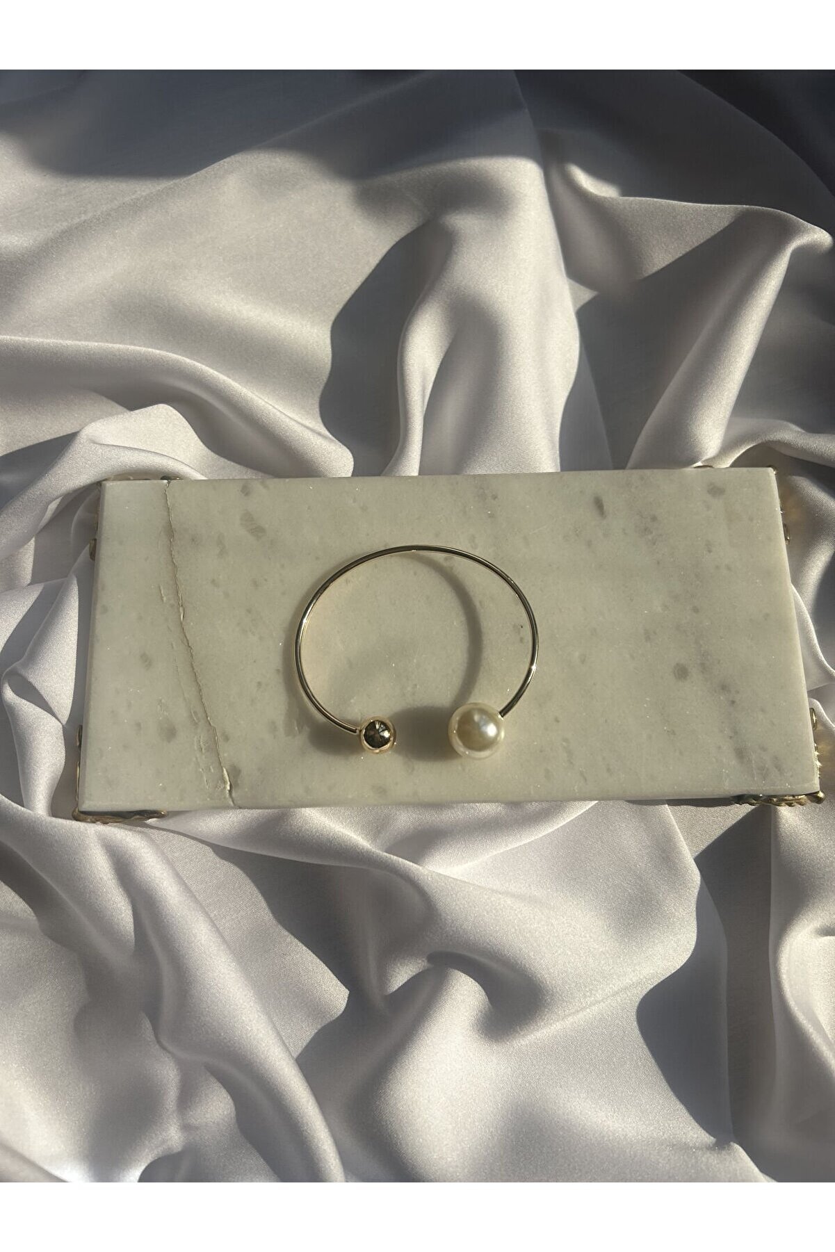 Ateli̇er Emi̇ne İnci̇ Detaylı Metal Toplu Kelepçe