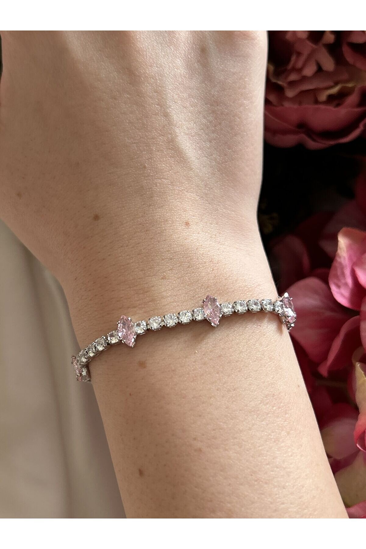 Ateli̇er Emi̇ne Pembe Zi̇rkon Taş Bi̇lekli̇k