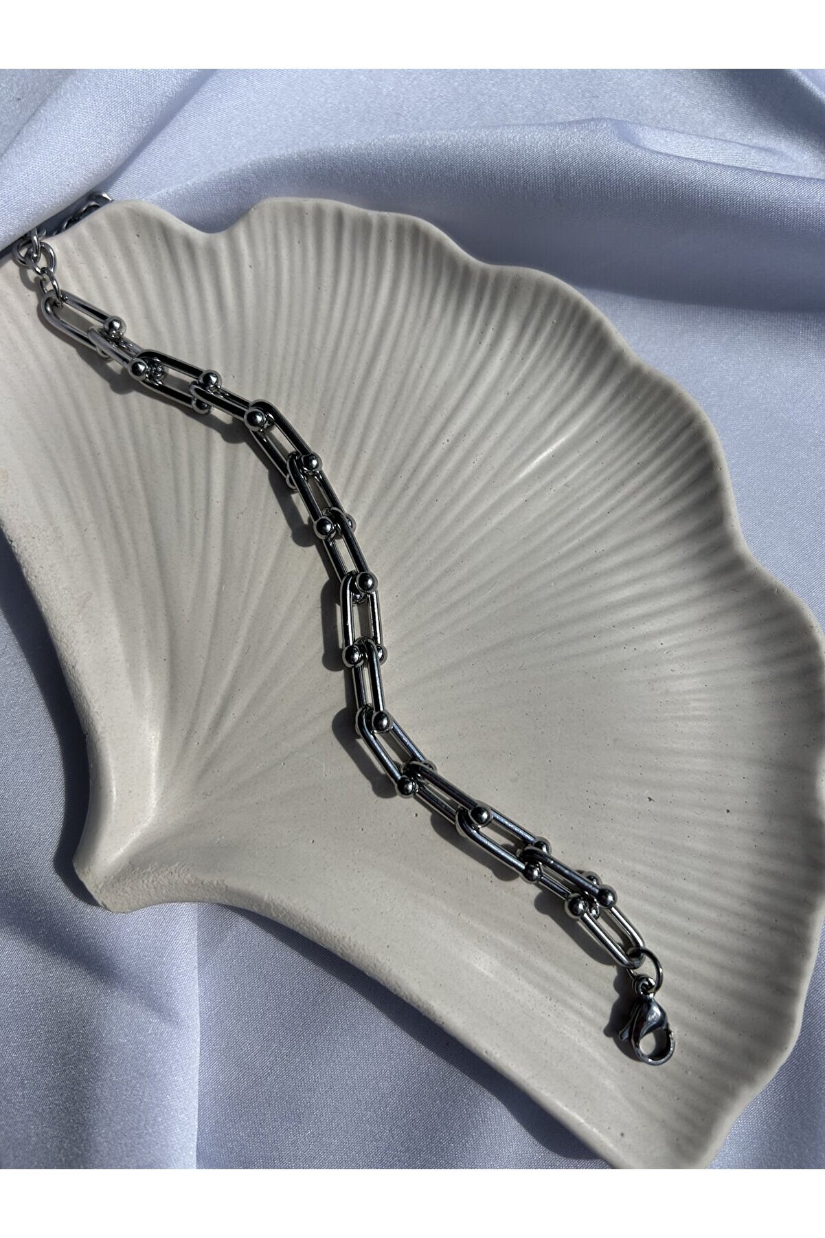 Ateli̇er Emi̇ne Çeli̇k Ti̇ffany Bi̇lekli̇k