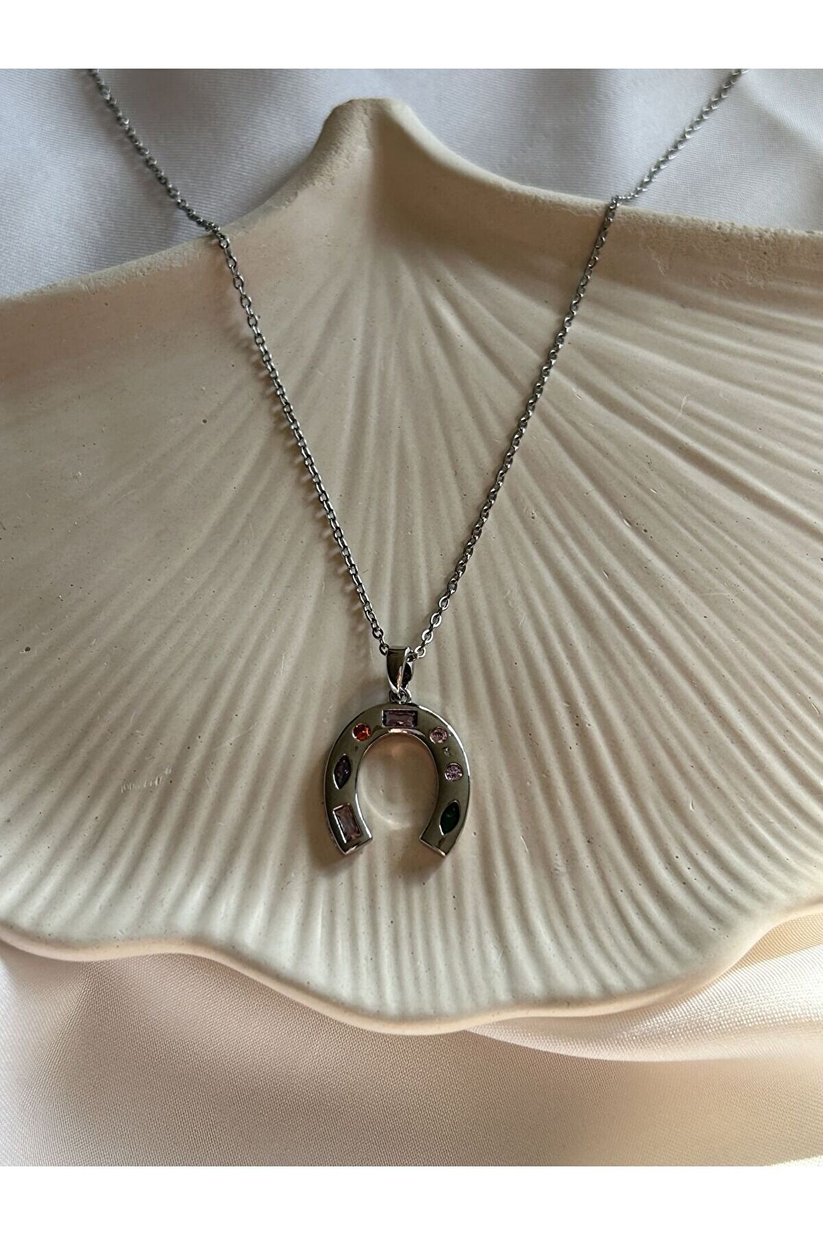 Ateli̇er Emi̇ne Si̇lver Taşlı Nal Kolye