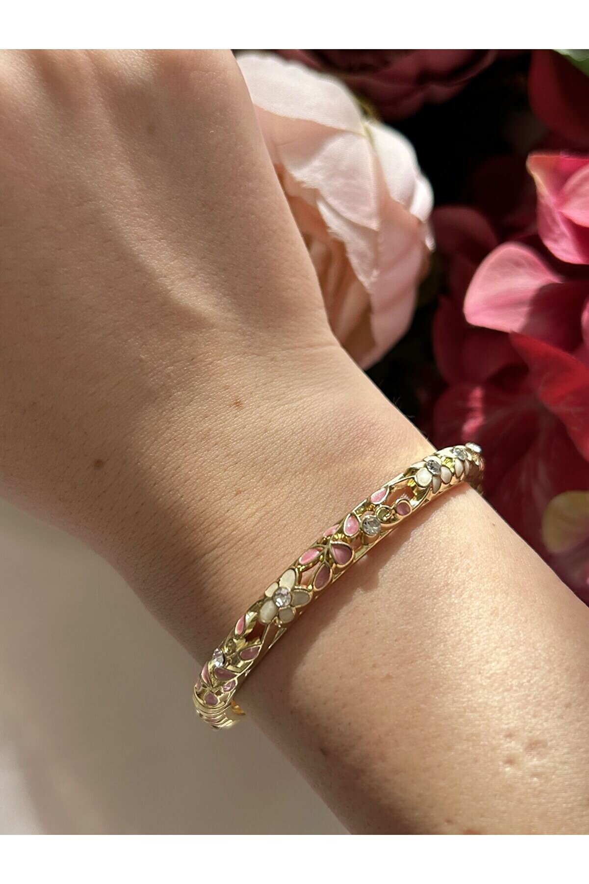 Ateli̇er Emi̇ne Pembe Çi̇çek Mi̇neli̇ Kelepçe Bi̇lekli̇k