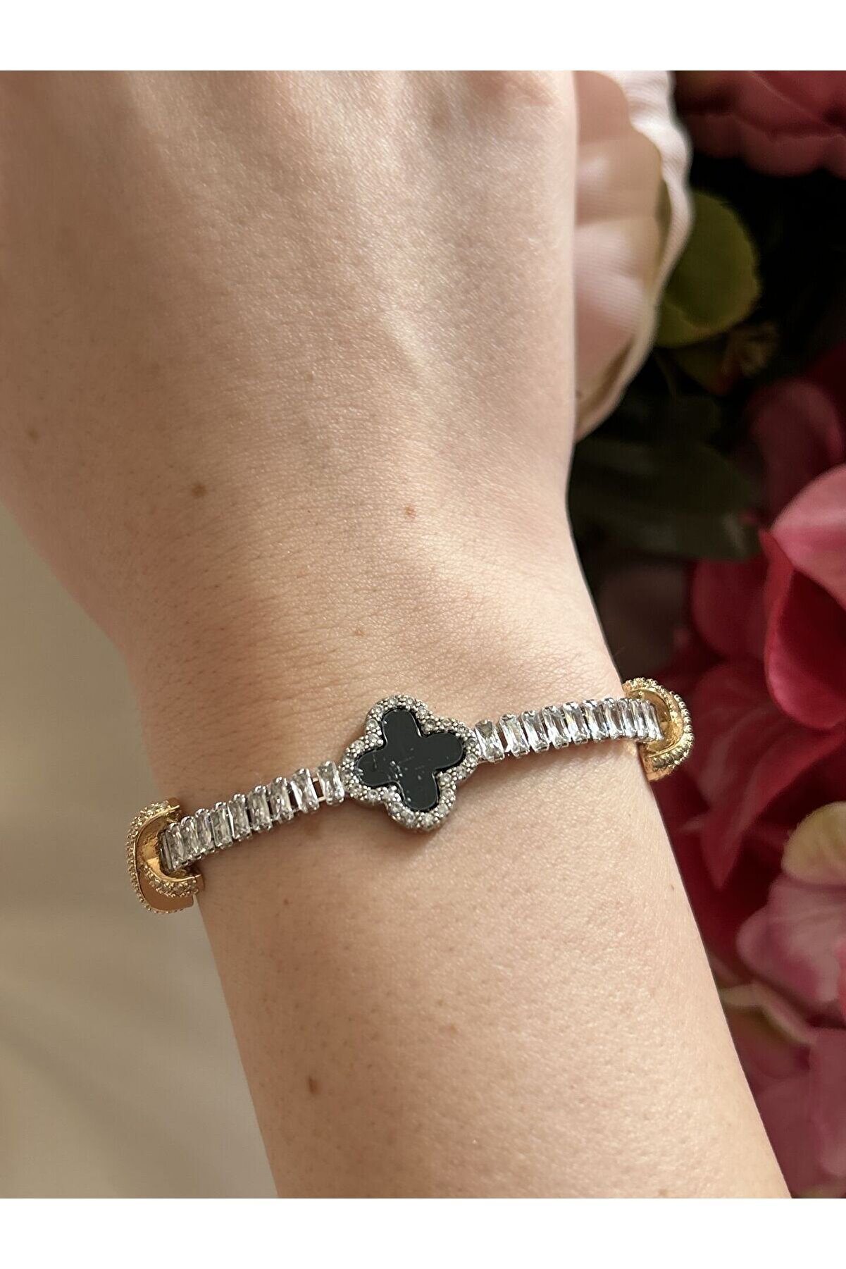 Ateli̇er Emi̇ne Si̇yah Yonca Detaylı Baget Bi̇lekli̇k