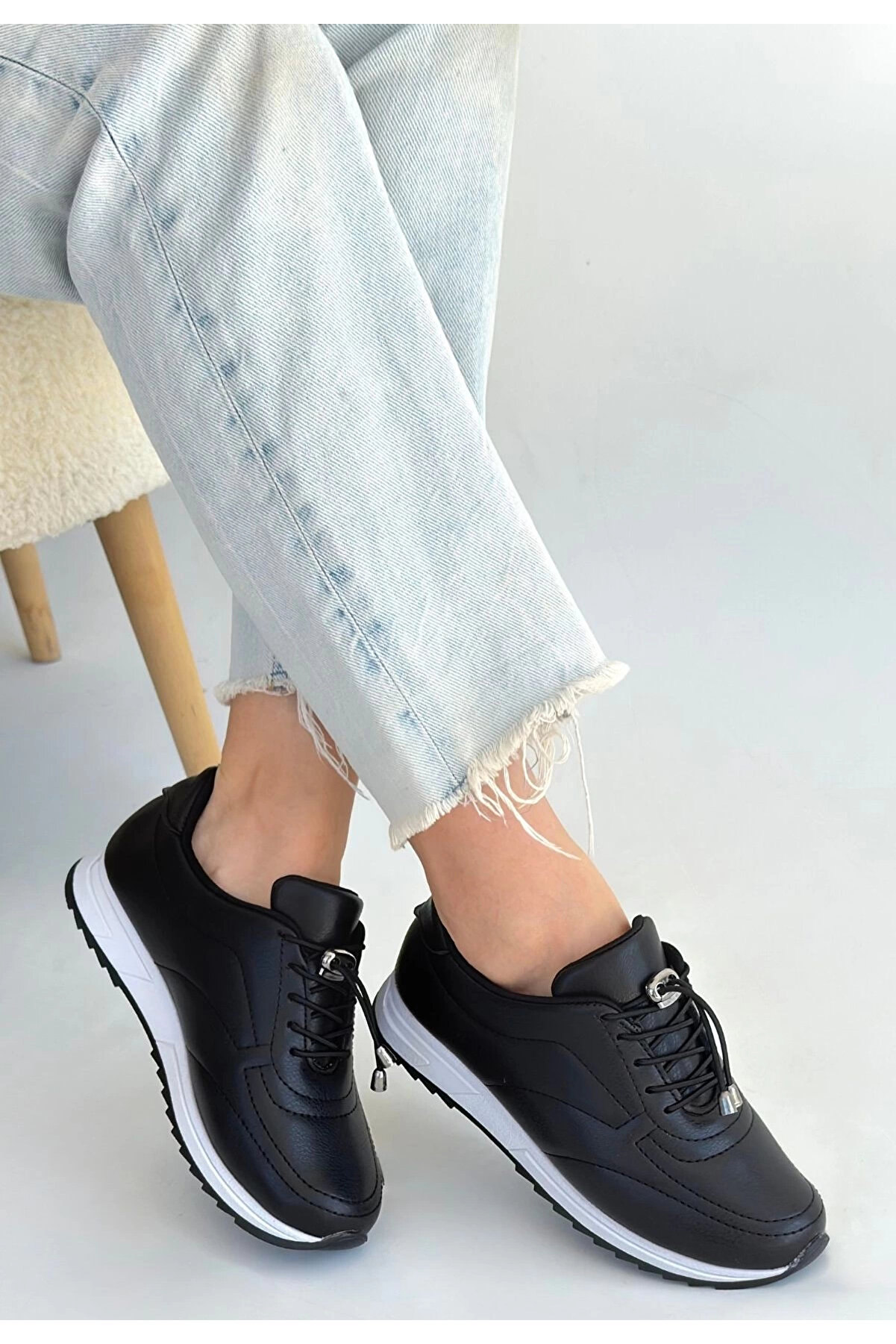 No 35 Fi̇nna Si̇yah Ci̇lt Bağcıklı Spor Ayakkabı