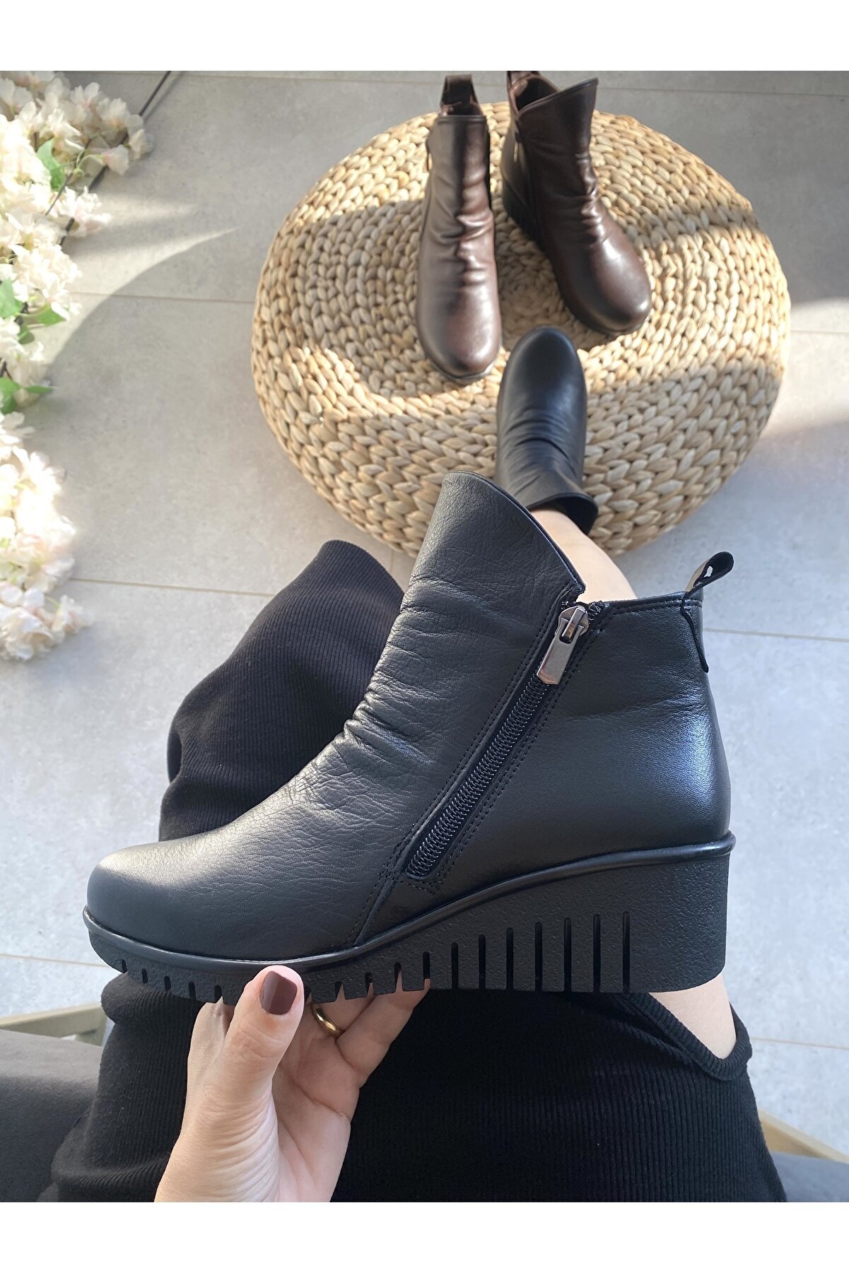 Gult Kadın Haki̇ki̇ Deri̇ Ortopedi̇k Taban Bot