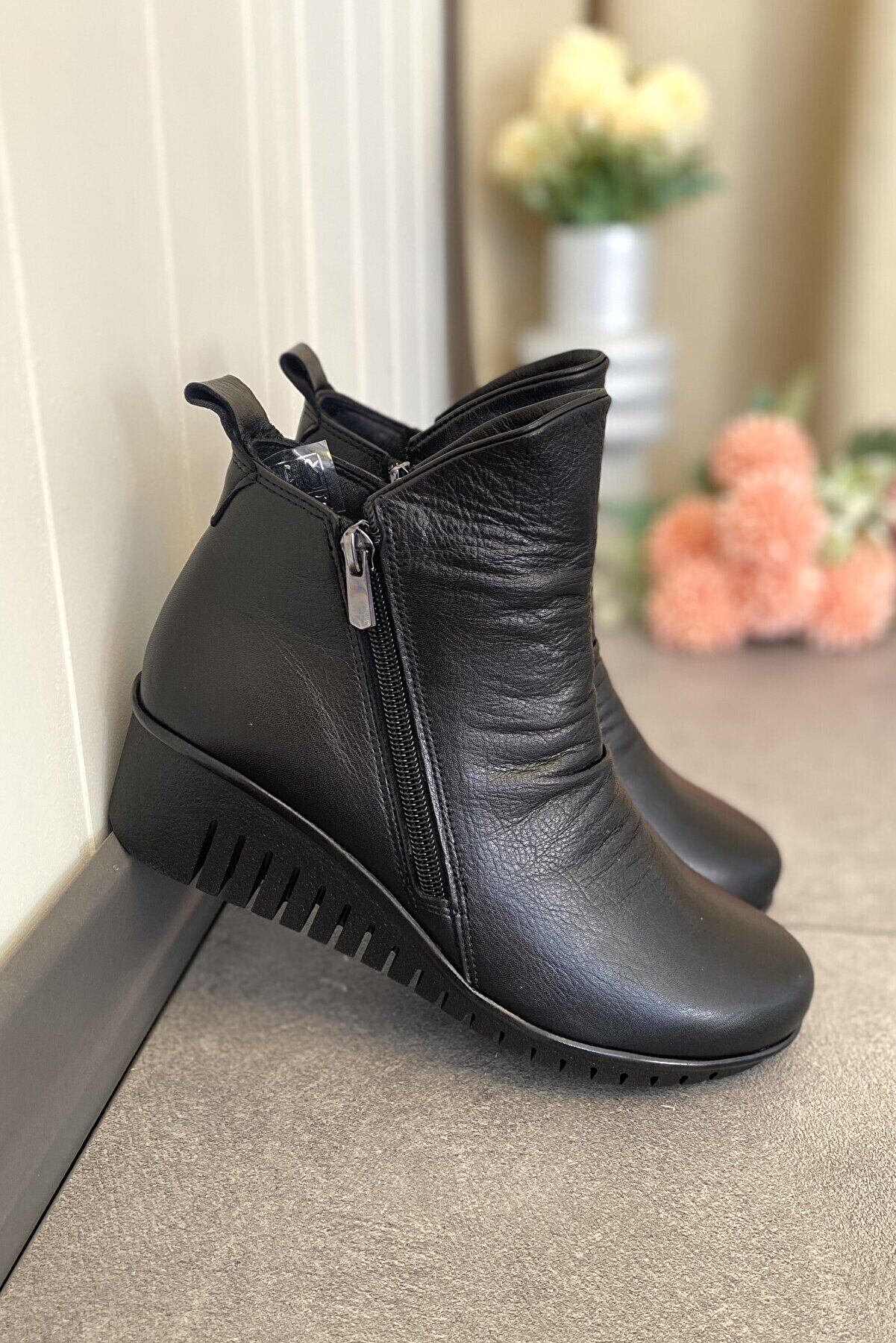 Gult Kadın Haki̇ki̇ Deri̇ Ortopedi̇k Taban Bot