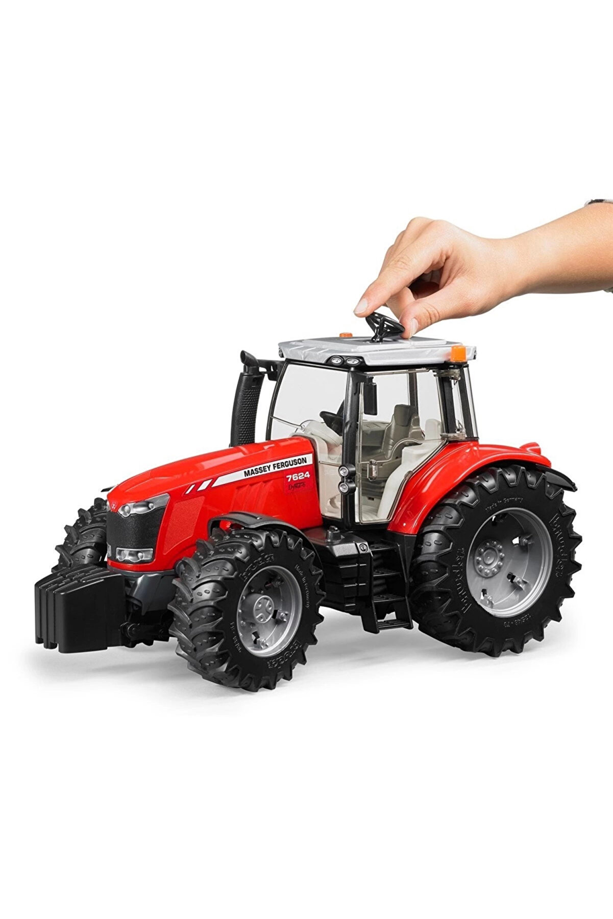 Bruder Massey Ferguson 7600 Traktör