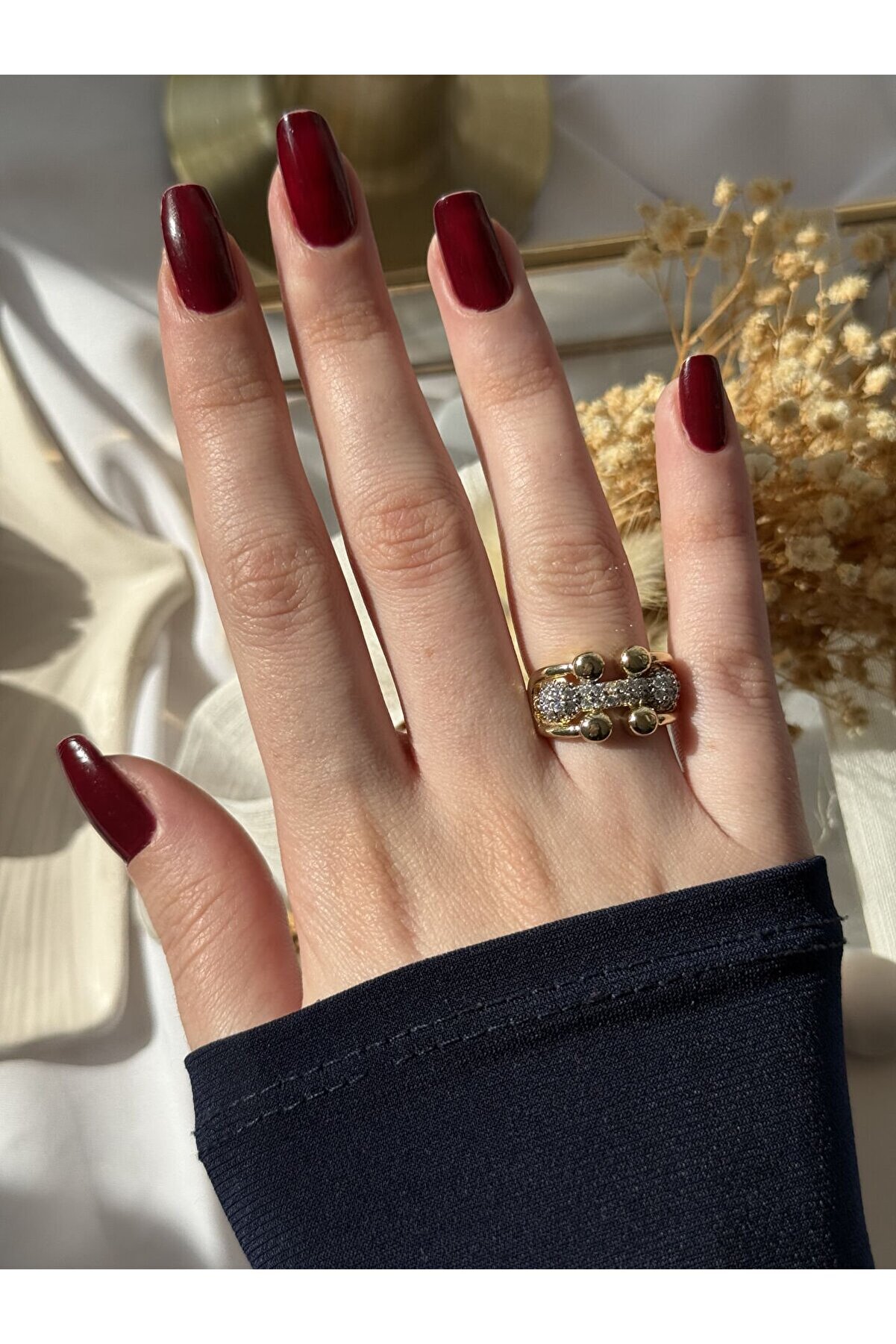 Ateli̇er Emi̇ne Zi̇rkon Top Tasarım Yüzük