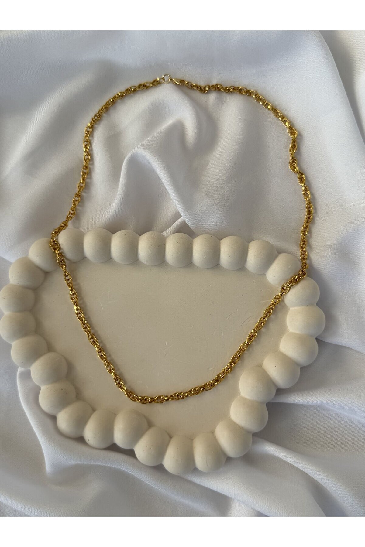 Ateli̇er Emi̇ne İşlemeli̇ Gold Zi̇nci̇r Kolye