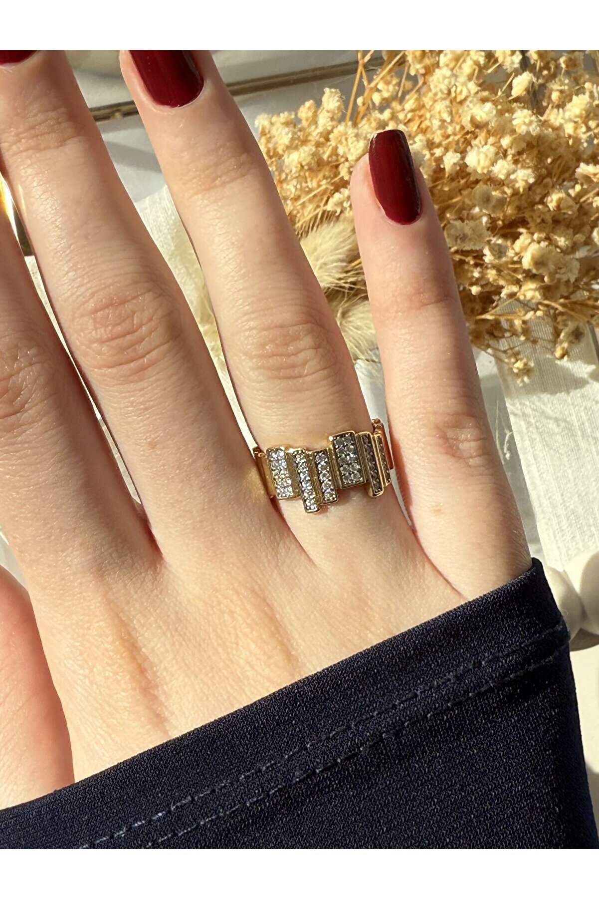 Ateli̇er Emi̇ne Sütun Tasarım Yüzük