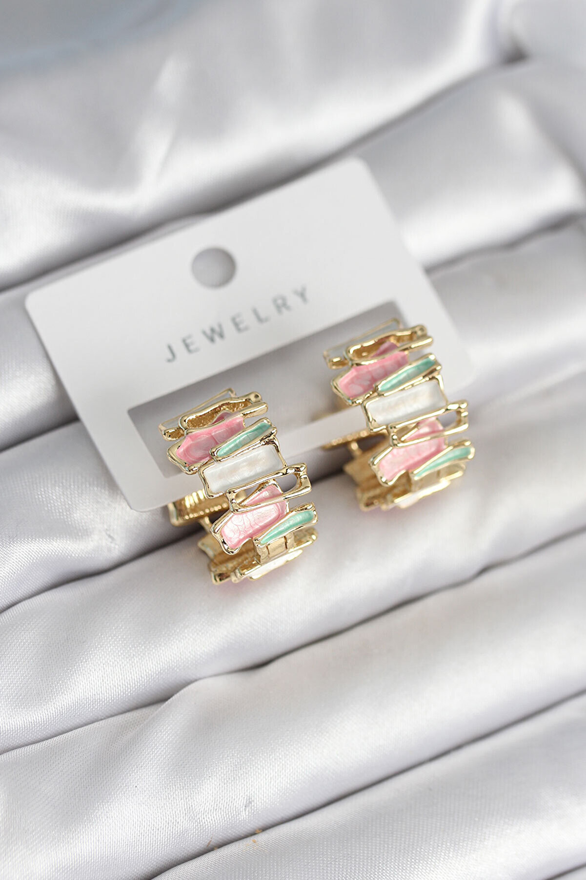 Toptan Bulurum Mineli Karışık Renkli Gold Pirinç Kadın Küpe