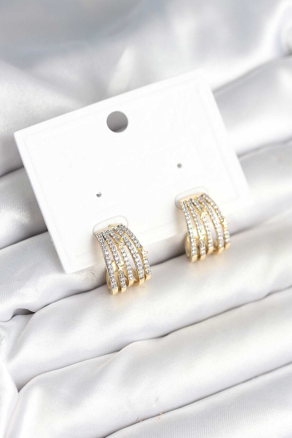 Toptan Bulurum Kaburga Model Zirkon Taşlı Pirinç Kadın Küpe