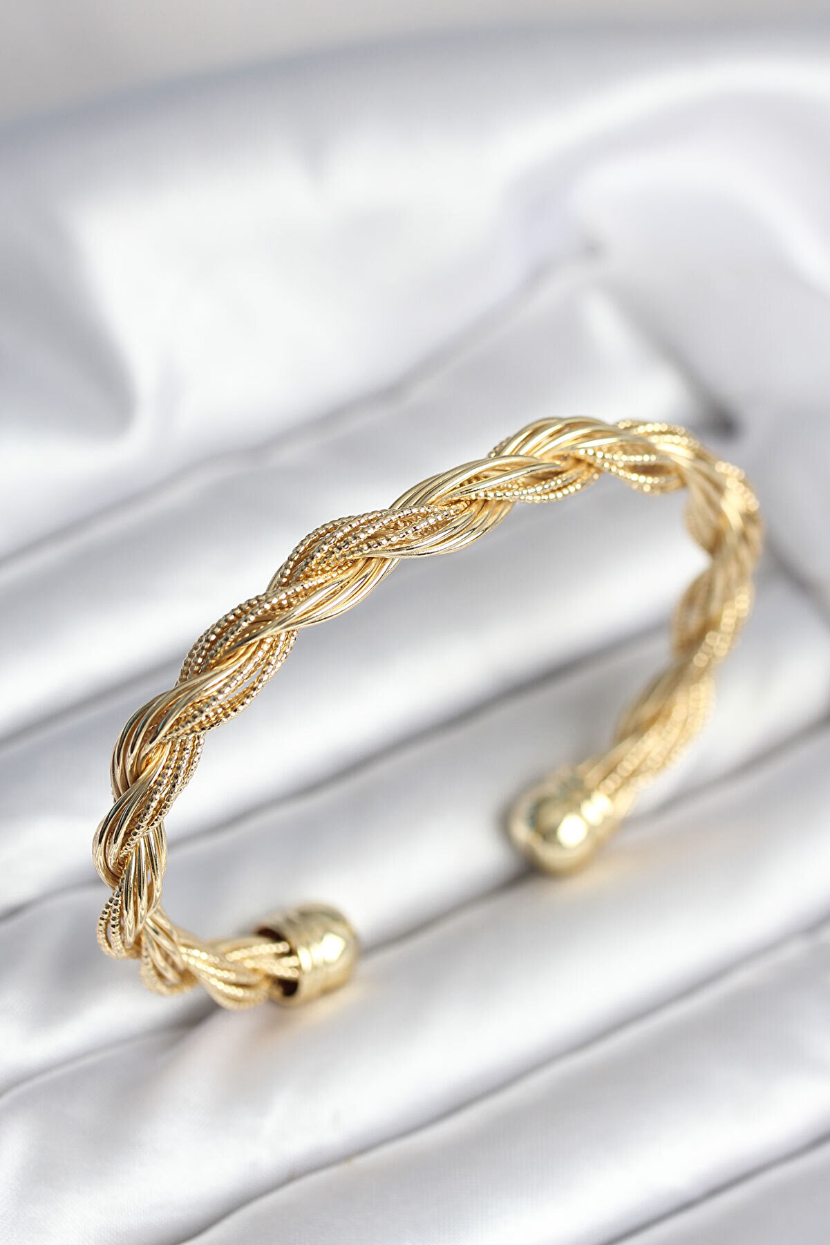 Toptan Bulurum Burgu Zincir Model Gold Renk Kadın Vintage Bileklik