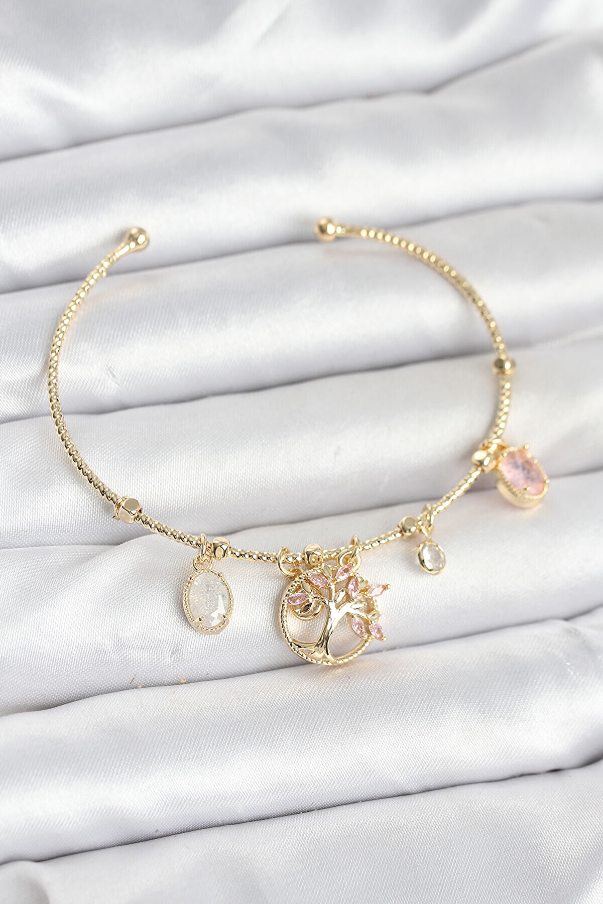 Toptan Bulurum Hayat Ağacı Charmlı Gold Renk Pirinç Kadın Bileklik