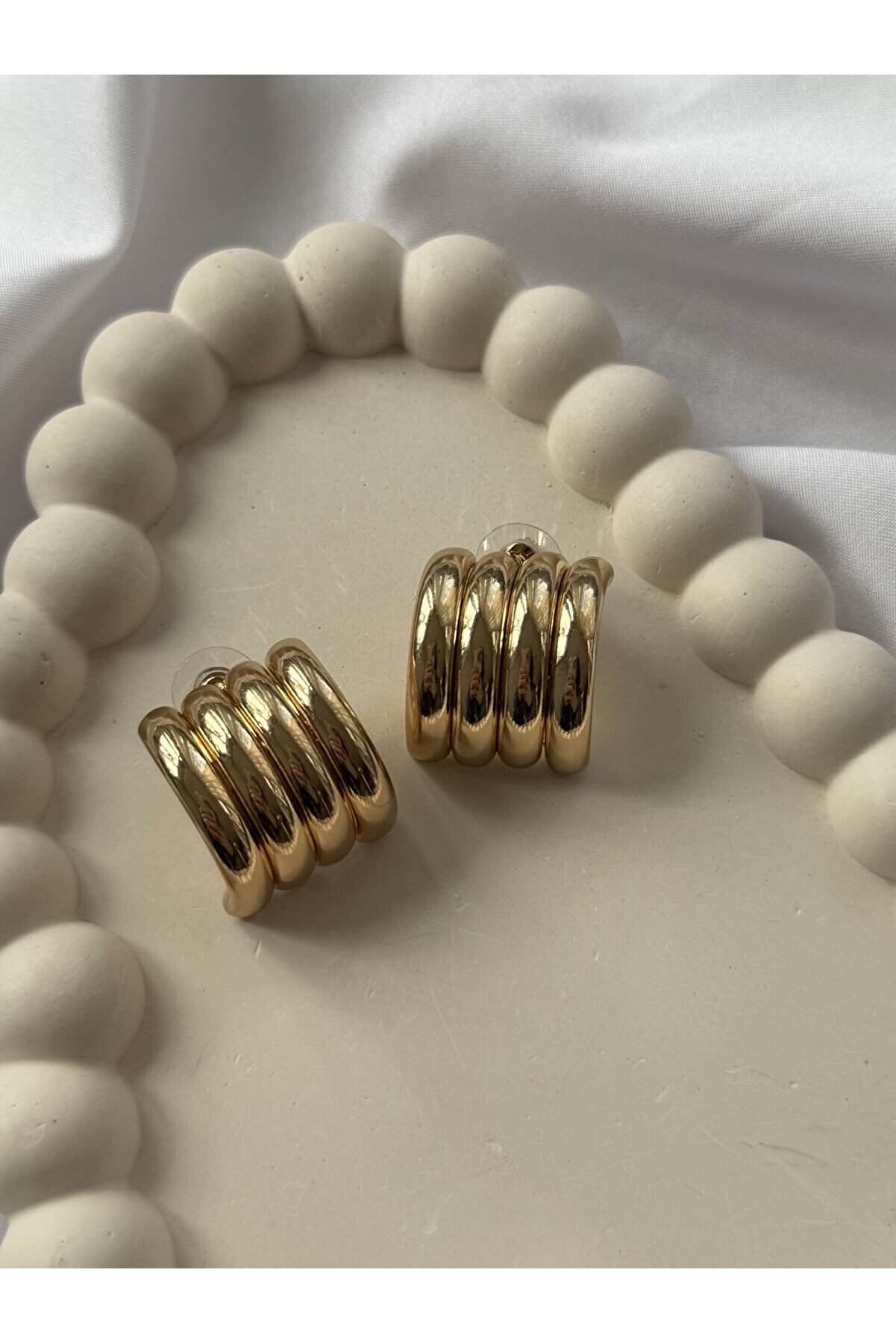 Ateli̇er Emi̇ne Gold Çoklu Görünüm Küpe