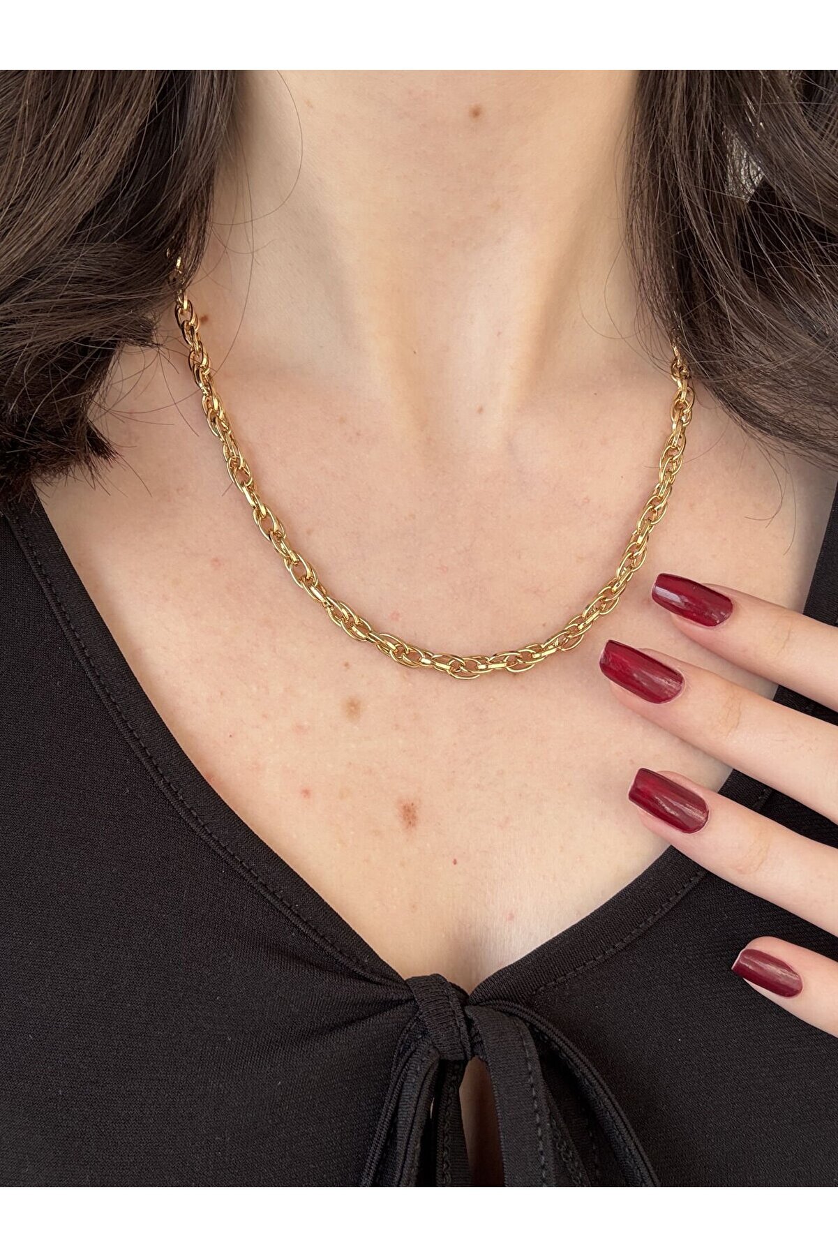 Ateli̇er Emi̇ne Zari̇f İşlemeli̇ Zi̇nci̇r Kolye