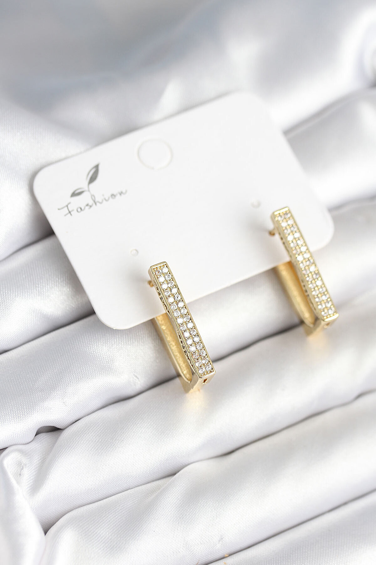 Toptan Bulurum Kare Zirkon Taşlı Kadın Küpe