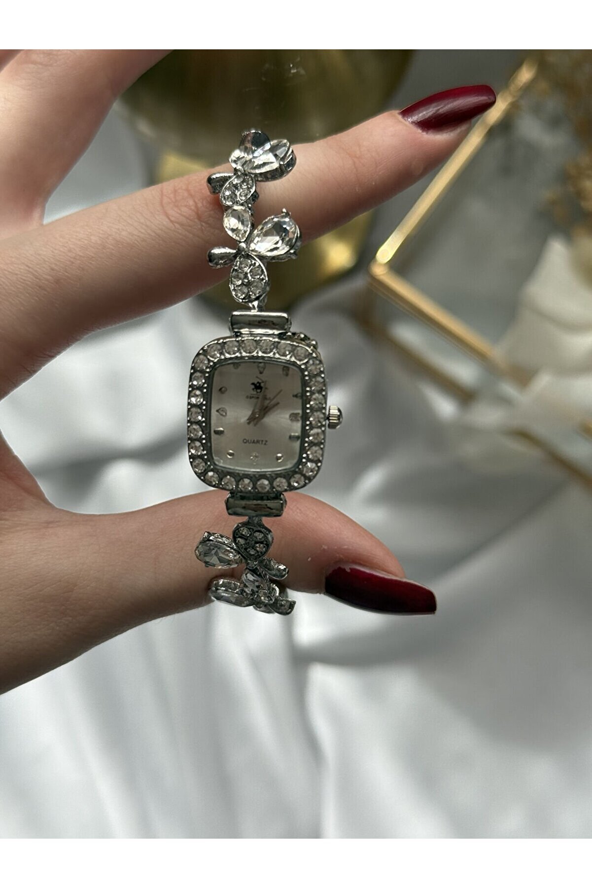 Ateli̇er Emi̇ne Çi̇çek Moti̇fli̇ Bi̇lekli̇k Model Saat