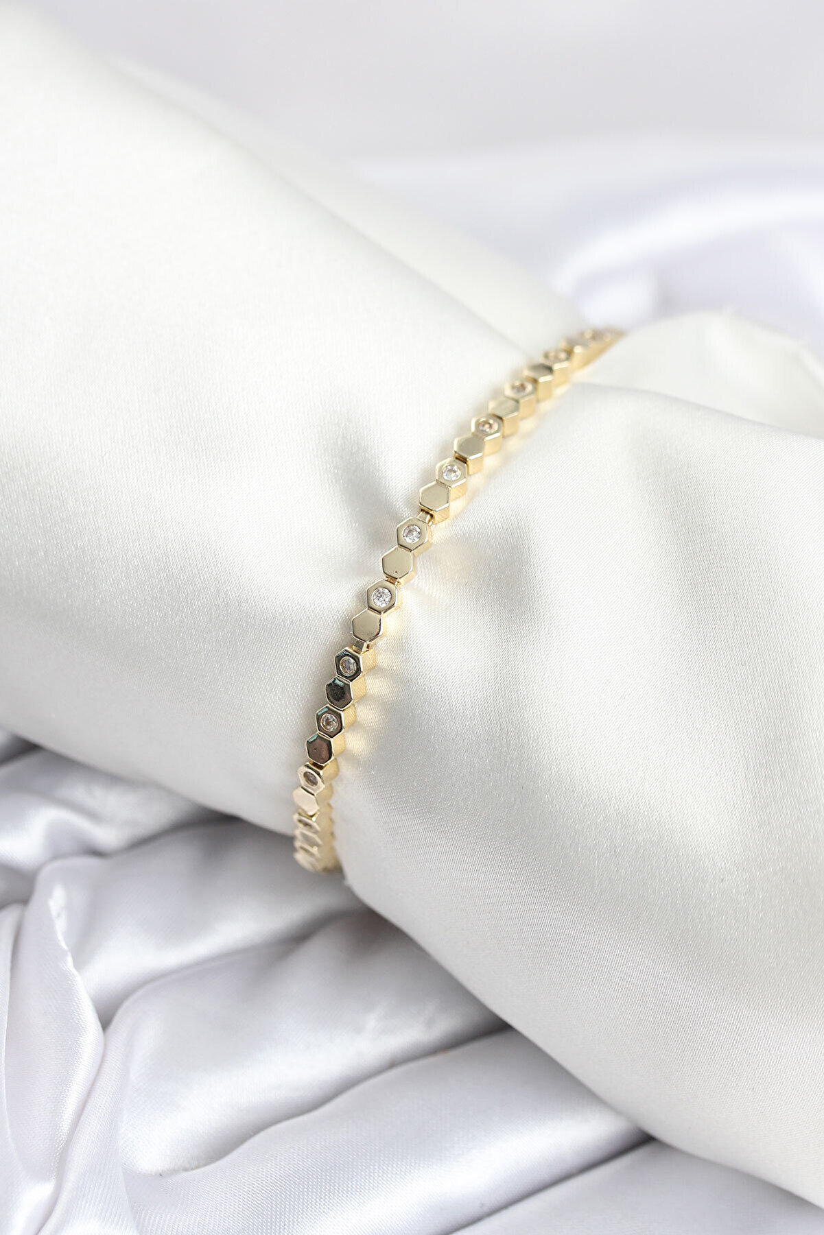 Toptan Bulurum Pirinç Gold Renk İnce Petek Model Kadın Bileklik