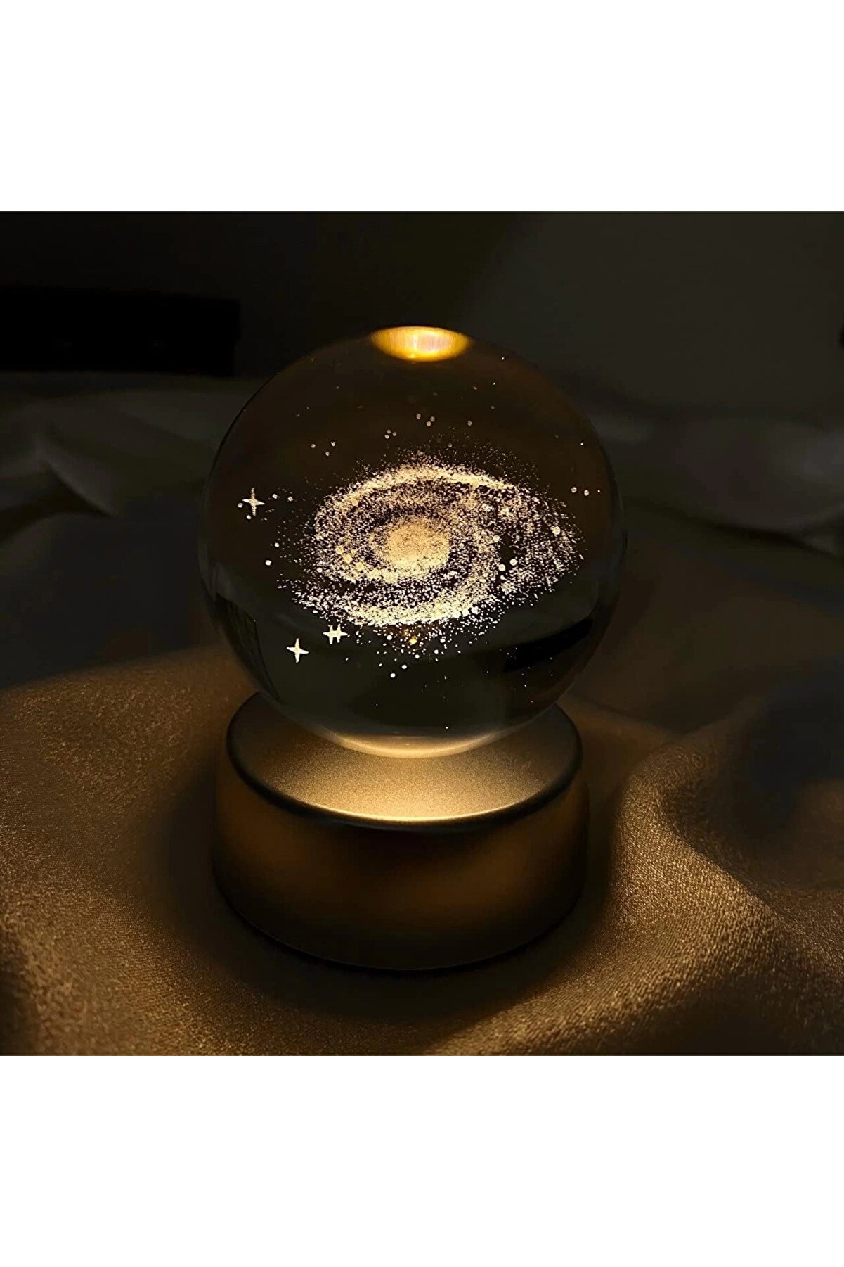 gizmurstore Samanyolu Plastik Altlıklı Işıklı Cam Küre 6cm