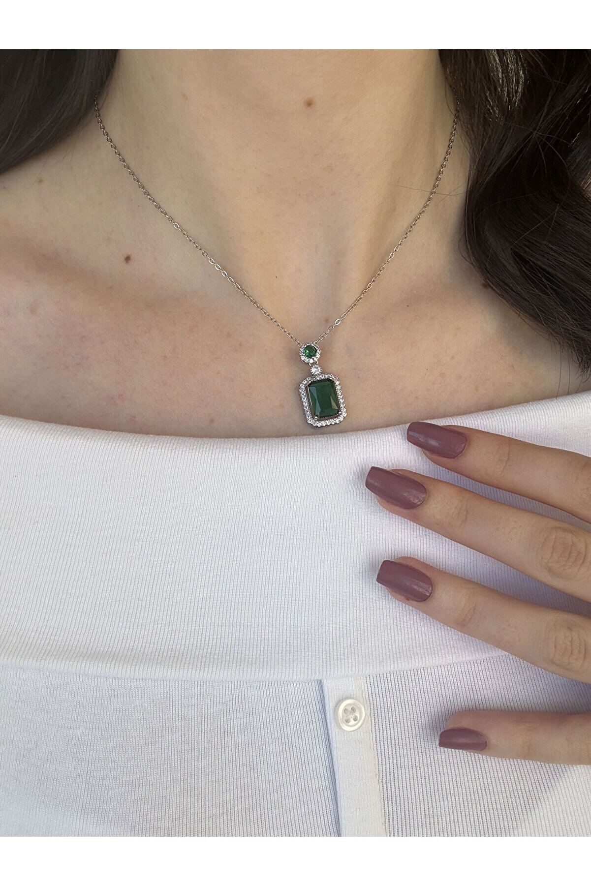 Ateli̇er Emi̇ne Yeşi̇l Zümrüt Kolye