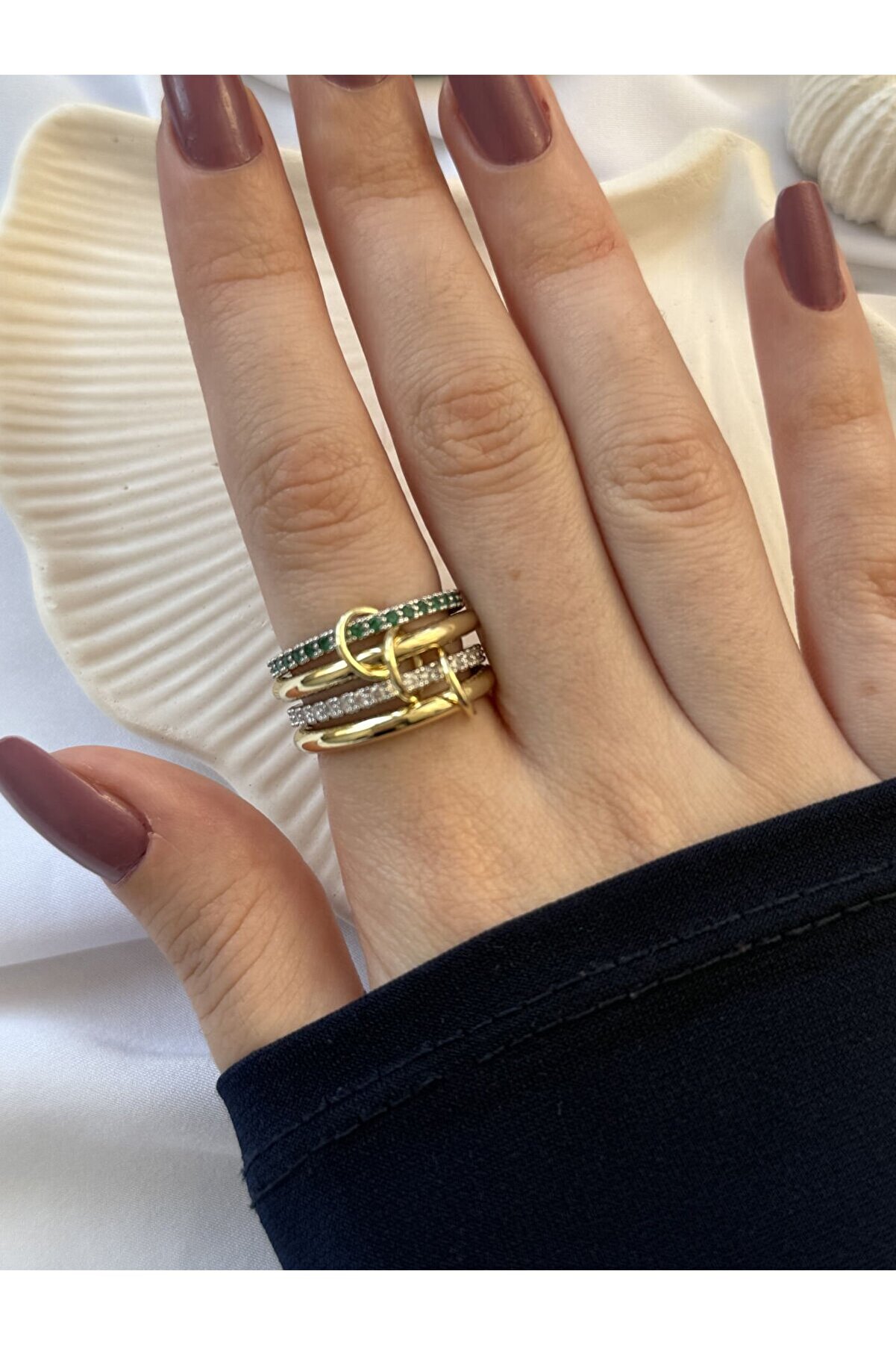 Ateli̇er Emi̇ne Yeşi̇l Zi̇rkon Detaylı Çoklu Yüzük