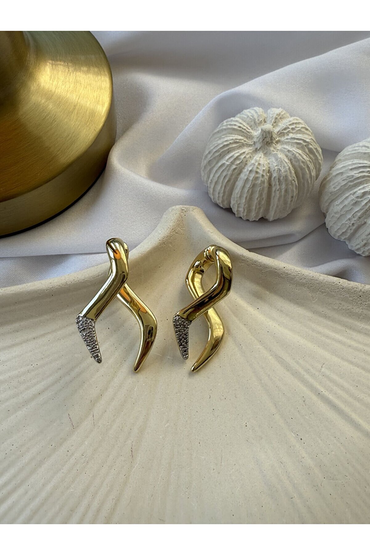 Ateli̇er Emi̇ne Zi̇rkon Tasarım Küpe