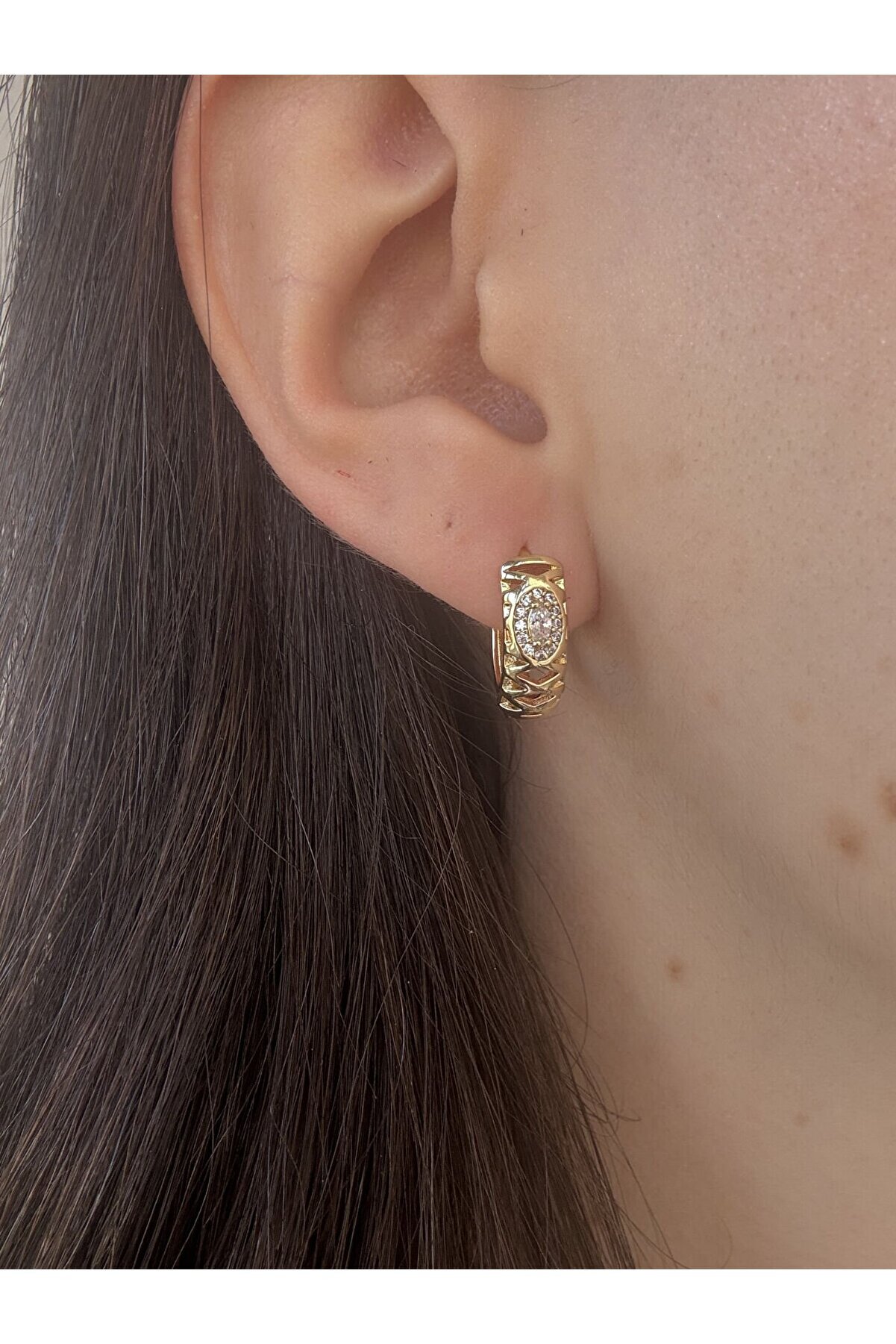 Ateli̇er Emi̇ne Taşlı Çeli̇k Küpe