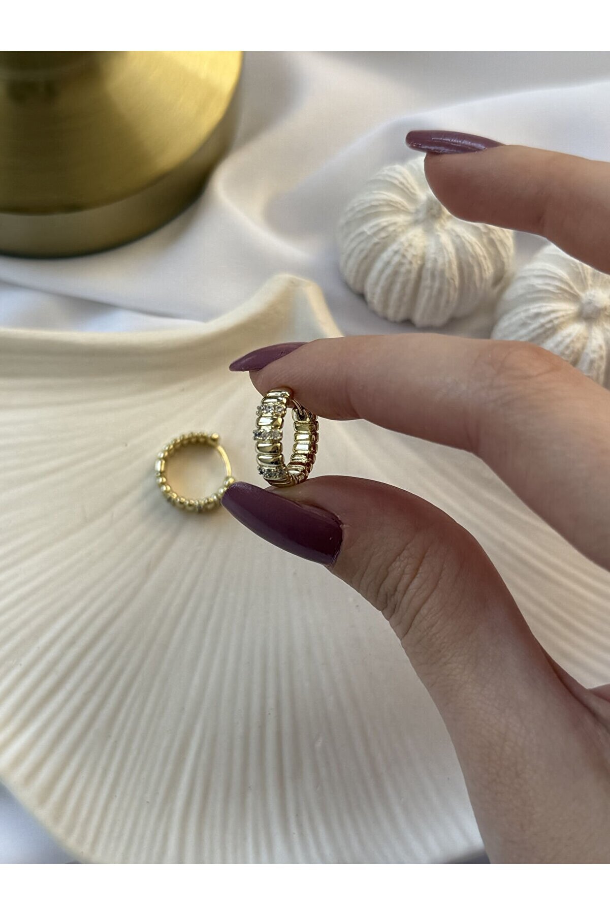 Ateli̇er Emi̇ne Taş Detaylı Çeli̇k Küpe