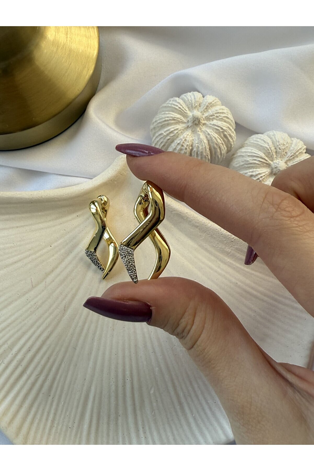 Ateli̇er Emi̇ne Zi̇rkon Tasarım Küpe