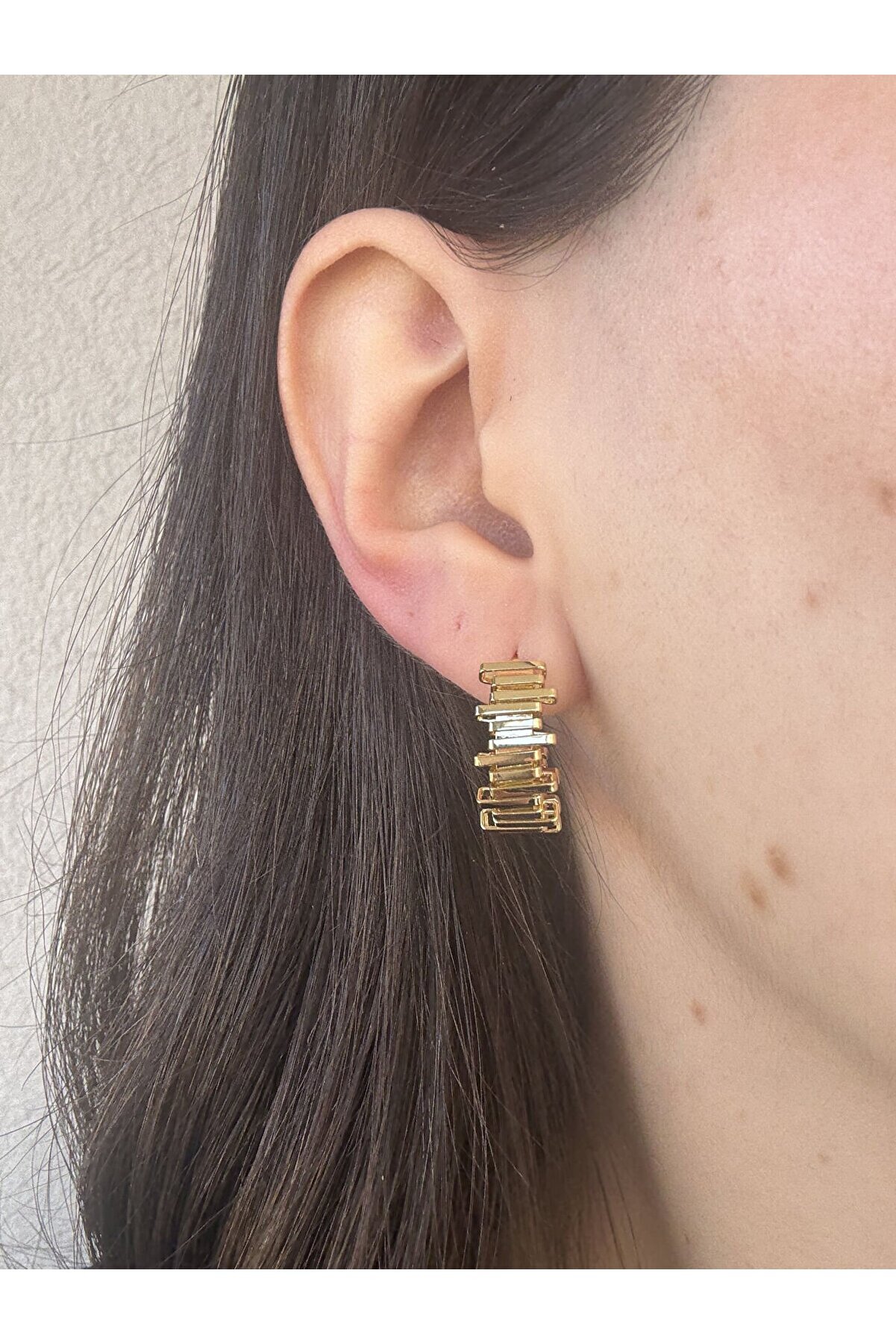 Ateli̇er Emi̇ne Çeli̇k Basamak Küpe