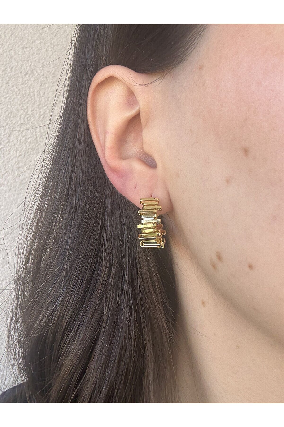 Ateli̇er Emi̇ne Çeli̇k Basamak Küpe