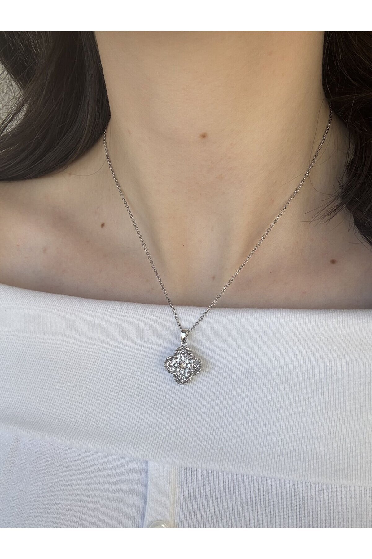 Ateli̇er Emi̇ne Gümüş Yonca Kolye