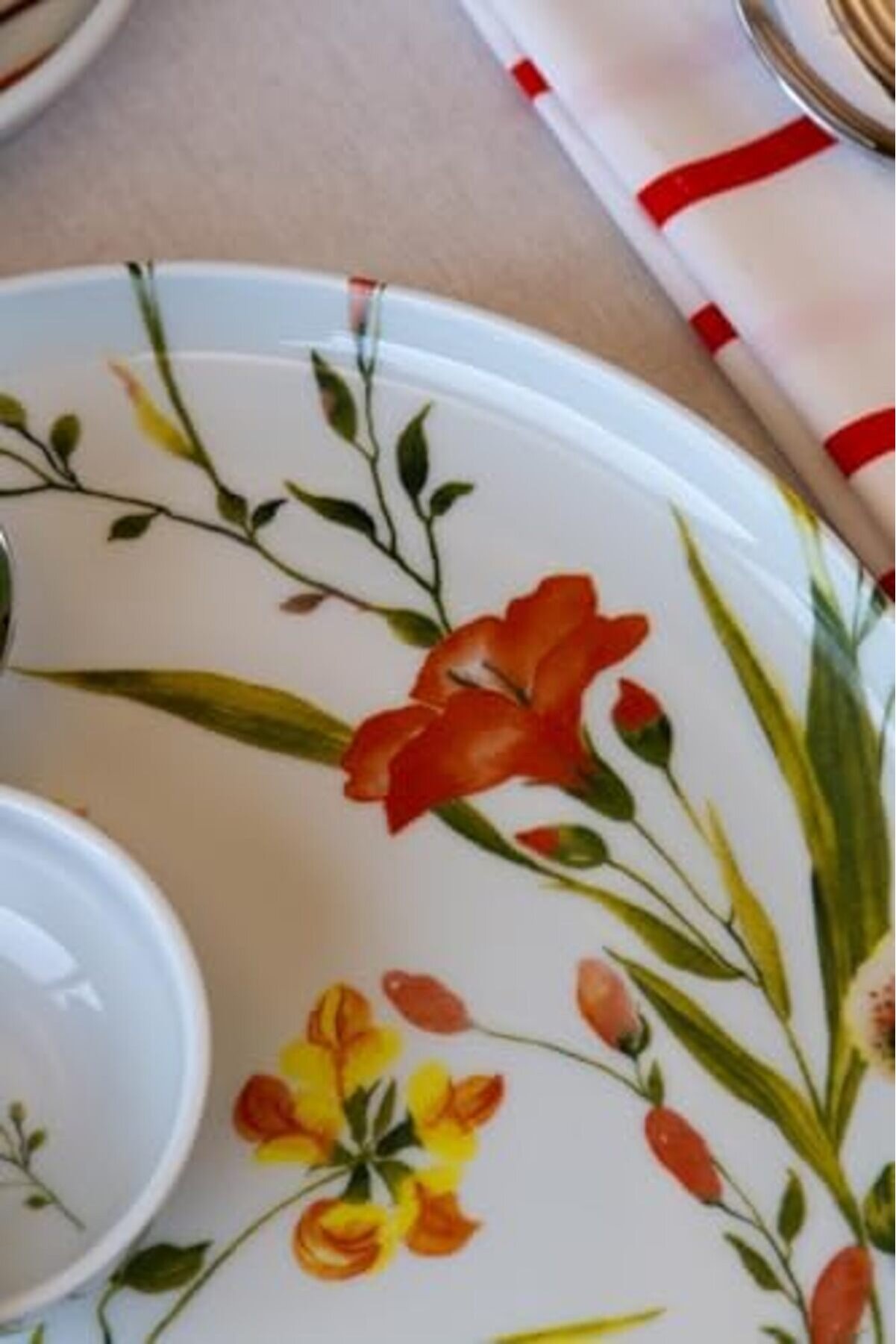 Shopverse 14 Parça 6 Ki̇şi̇li̇k Kahvaltı Takımı Fi̇ore Trendfli̇ck 1014773