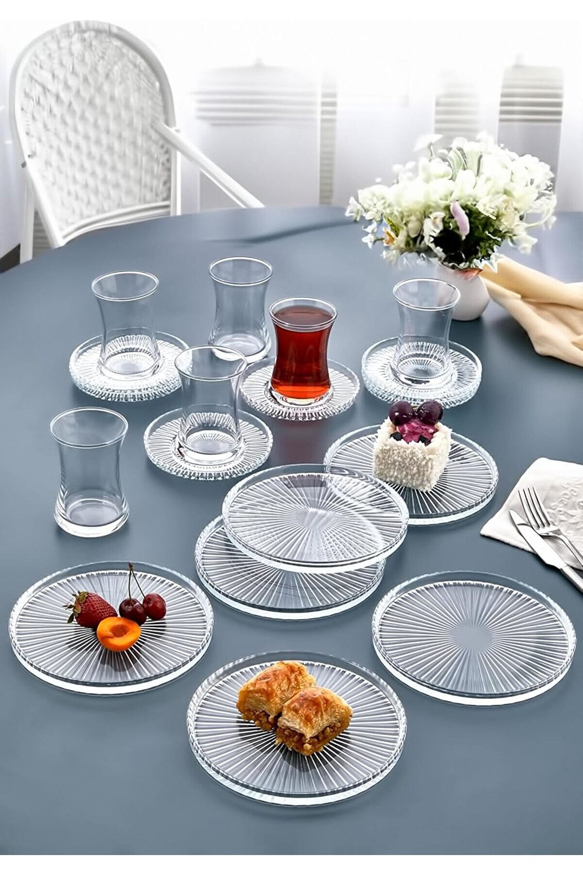 STOREMAX 18 Parça Çay Seti Takımı - Pasta tabağı, Çay Bardağı, Çay Tabağı - Sade Modern Kahvaltı Takımı Seti