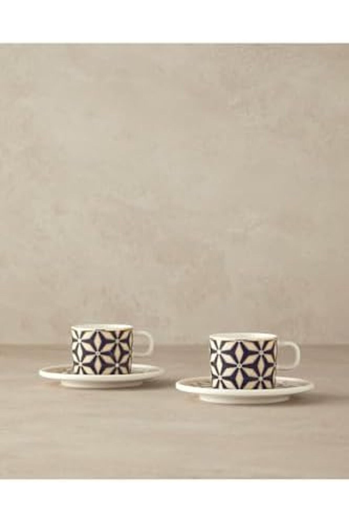 Shopverse Modern Sense 4 Parça 2 Ki̇şi̇li̇k Kahve Fi̇ncan Takımı Si̇yah Trendfli̇ck 1014773