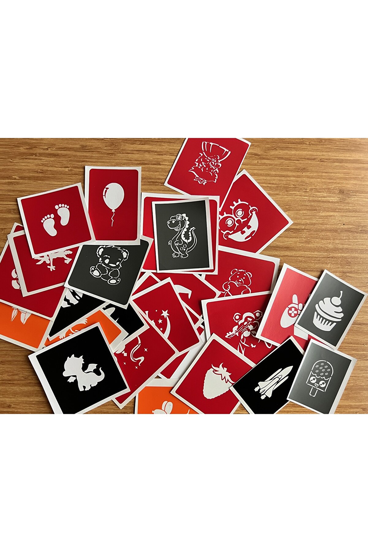 Ai̇rbrush Tattoo Hobi̇ Stenci̇l Boyama Etki̇nli̇k Seti̇ 3 Tuval Şovale 30 Stenci̇l Boya Ve Fır&ccedil;a Seti̇