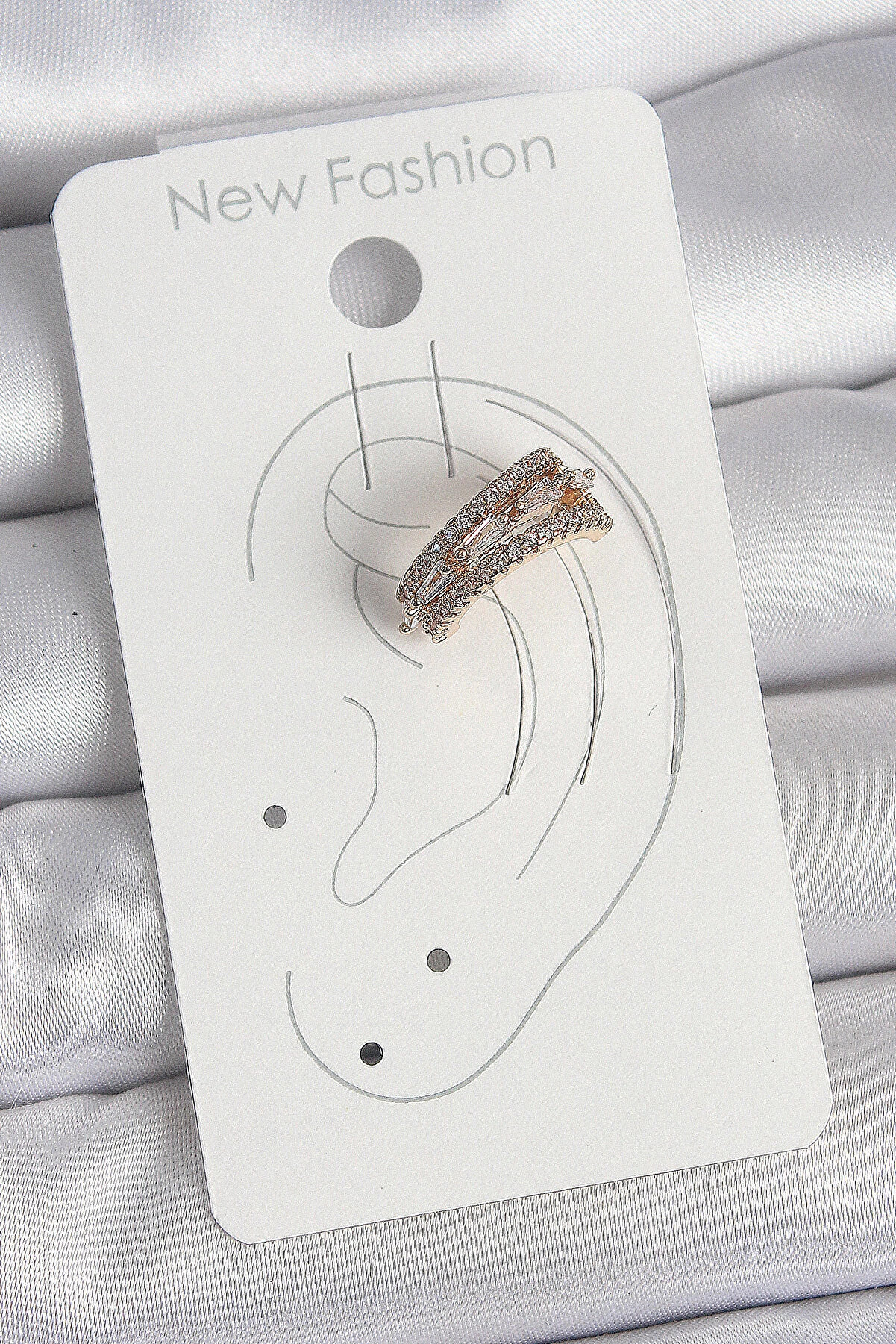 Flamex Bfs Pi̇ri̇n&ccedil; Gold Renk Zi̇rkon Taşlı 3 L&uuml; Sıralı Model Kadın Kıkırdak K&uuml;pe