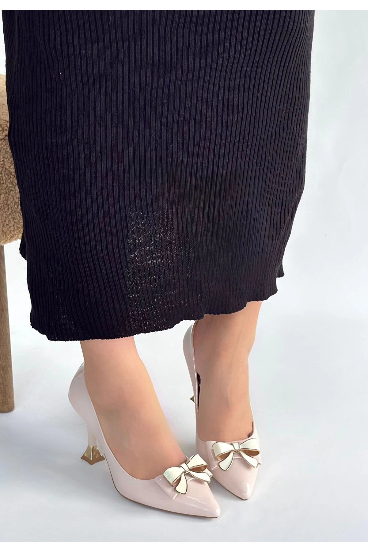 Buti̇k Coby Bej Rugan Topuklu Ayakkabı