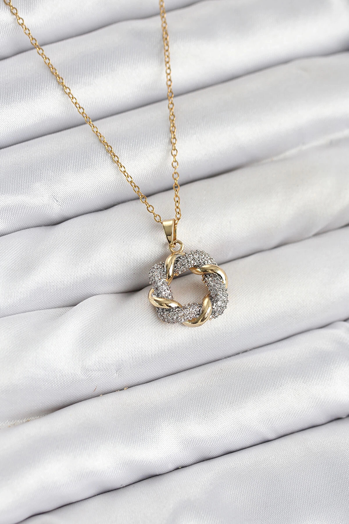 Buti̇k 316L &Ccedil;eli̇k Zi̇nci̇r Gold Renk Zi̇rkon Taşlı Sarmal Model Kadın Kolye