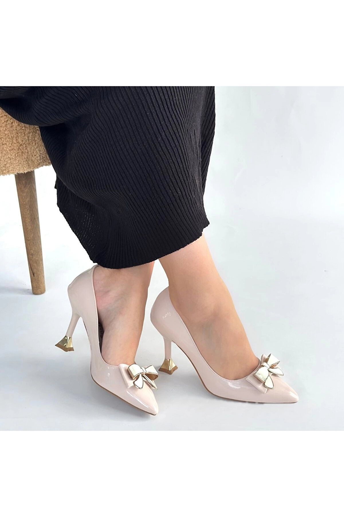 Buti̇k Coby Bej Rugan Topuklu Ayakkabı