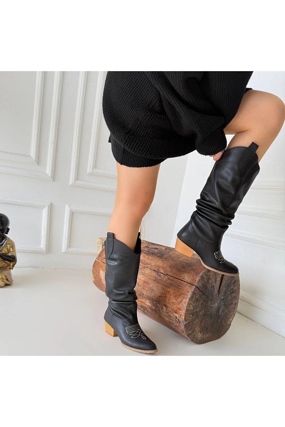 Buti̇k Jeoni̇ Si̇yah Ci̇lt Topuklu &Ccedil;i̇zme