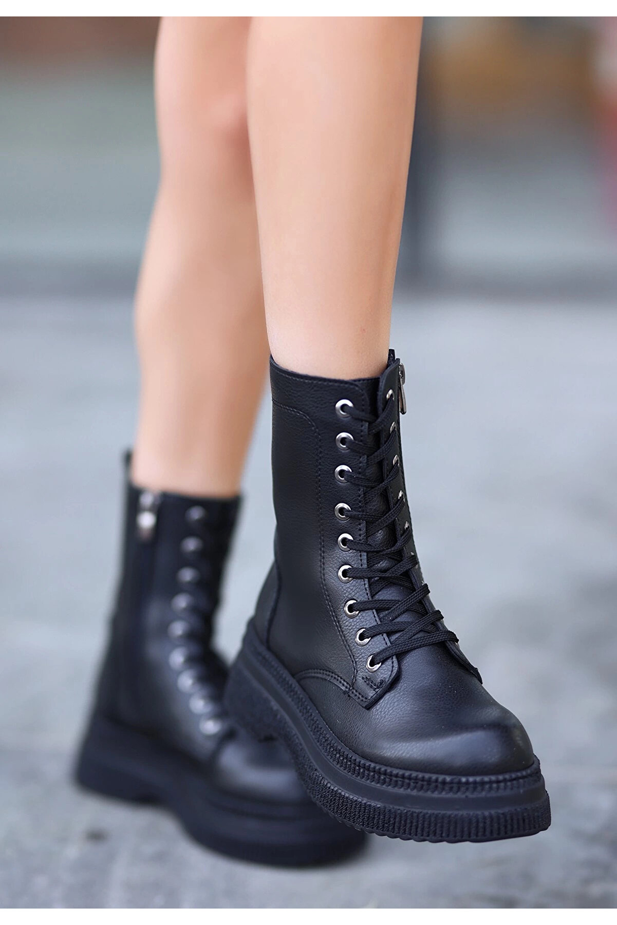 Buti̇k Roxan Si̇yah Ci̇lt Bağcıklı Bot