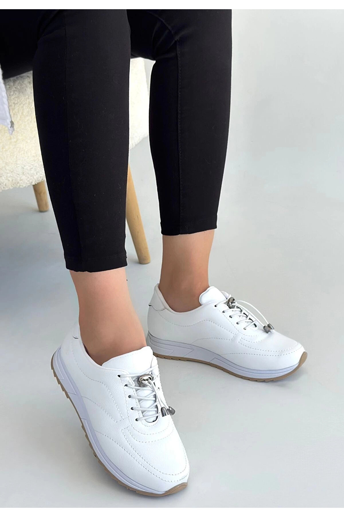 Buti̇k Fi̇nna Beyaz Ci̇lt Bağcıklı Spor Ayakkabı
