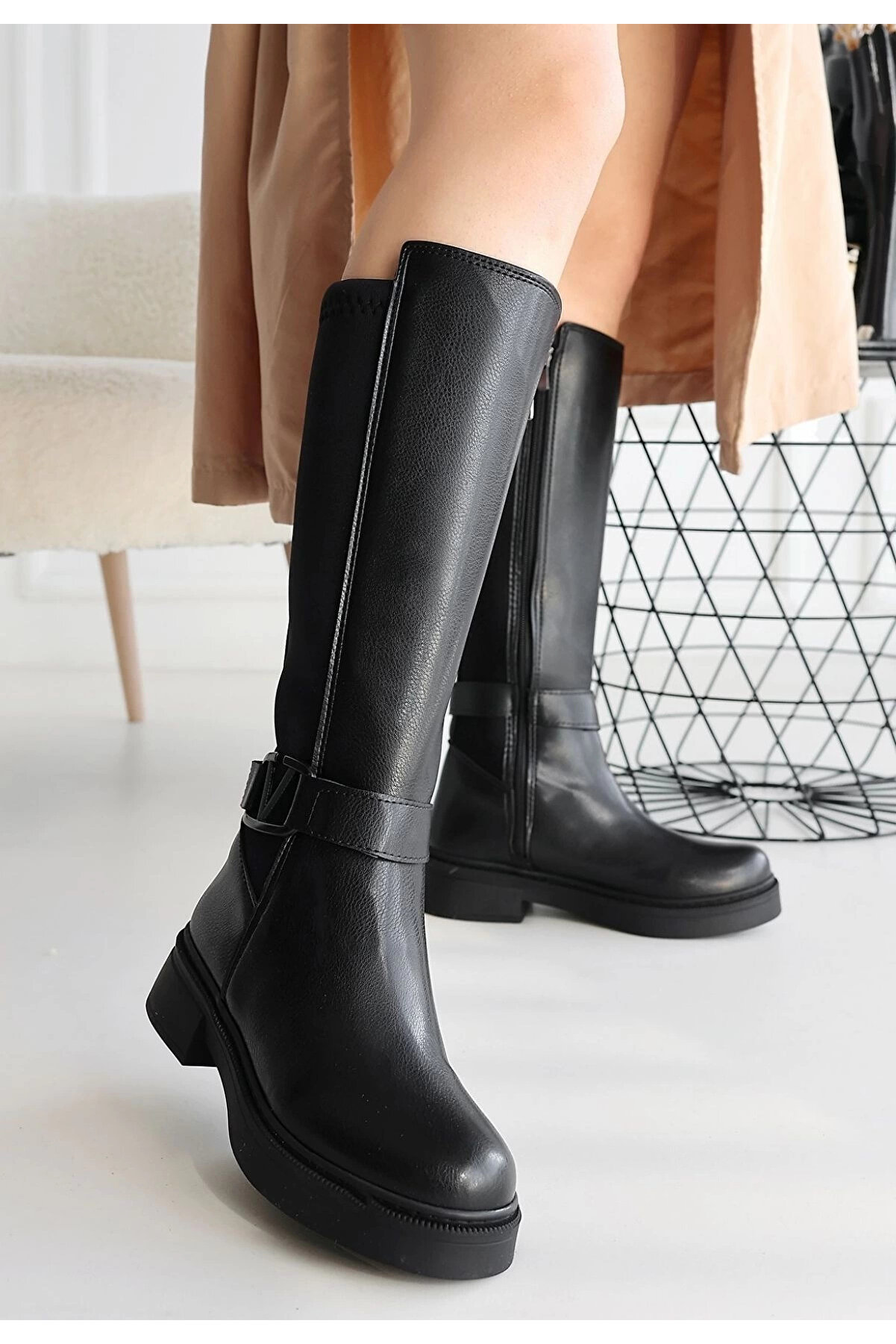 Buti̇k Di̇ona Si̇yah Ci̇lt &Ccedil;i̇zme