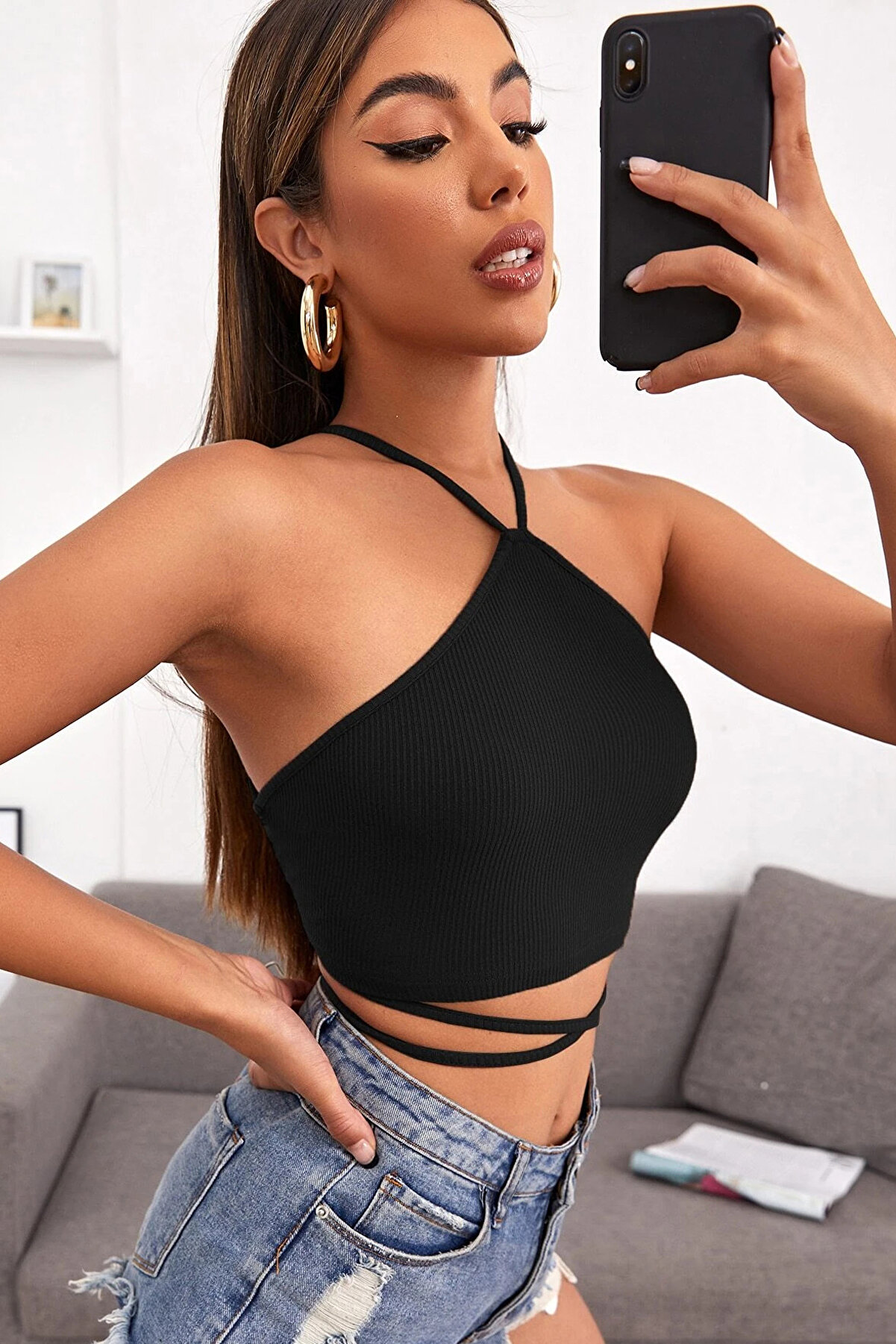 Kadın Si̇yah Sırtı A&ccedil;ık Boyundan &Ccedil;apraz Bağlamalı Crop Top Bluz